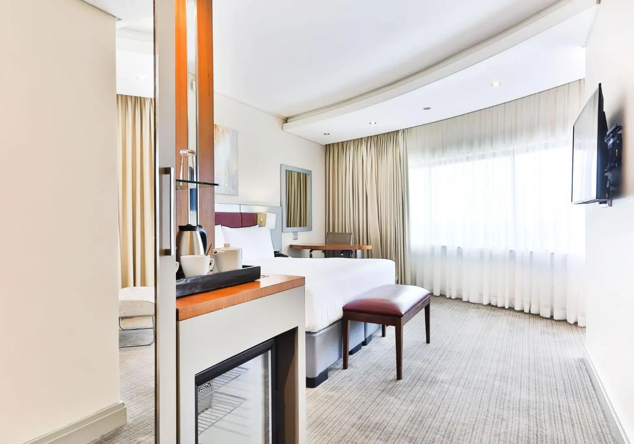 Standard Room in Holiday Inn Johannesburg-Rosebank by IHG Standard Room in Holiday Inn Johannesburg-Rosebank by IHG