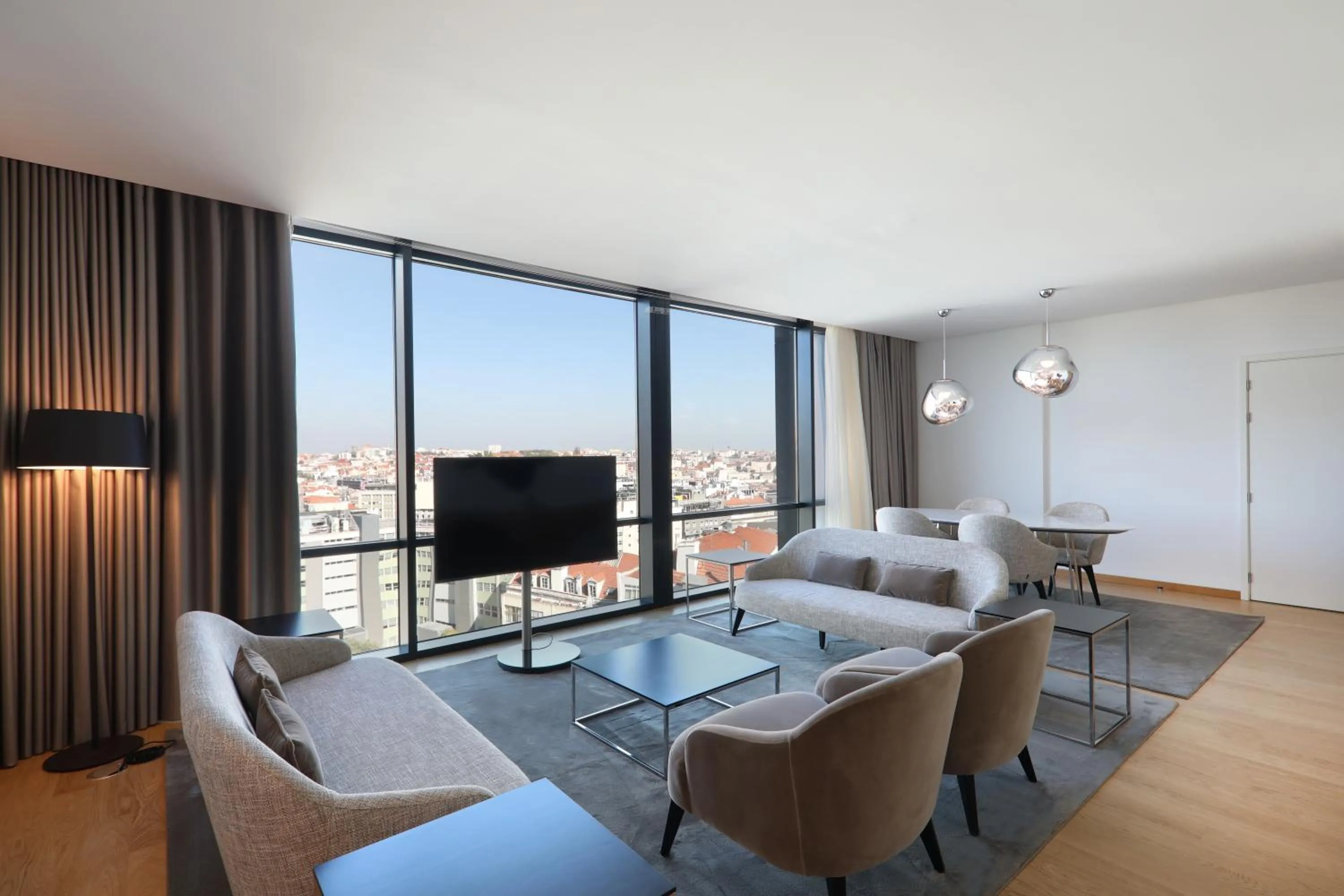 Seating area in Iberostar Selection Lisboa