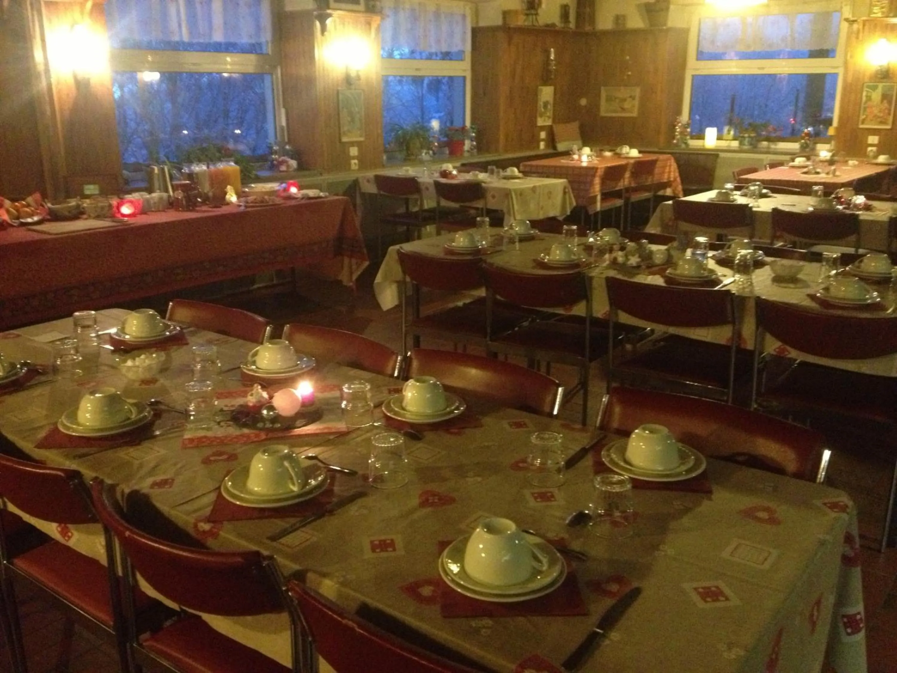 Restaurant/places to eat in Hôtel Restaurant Wolf