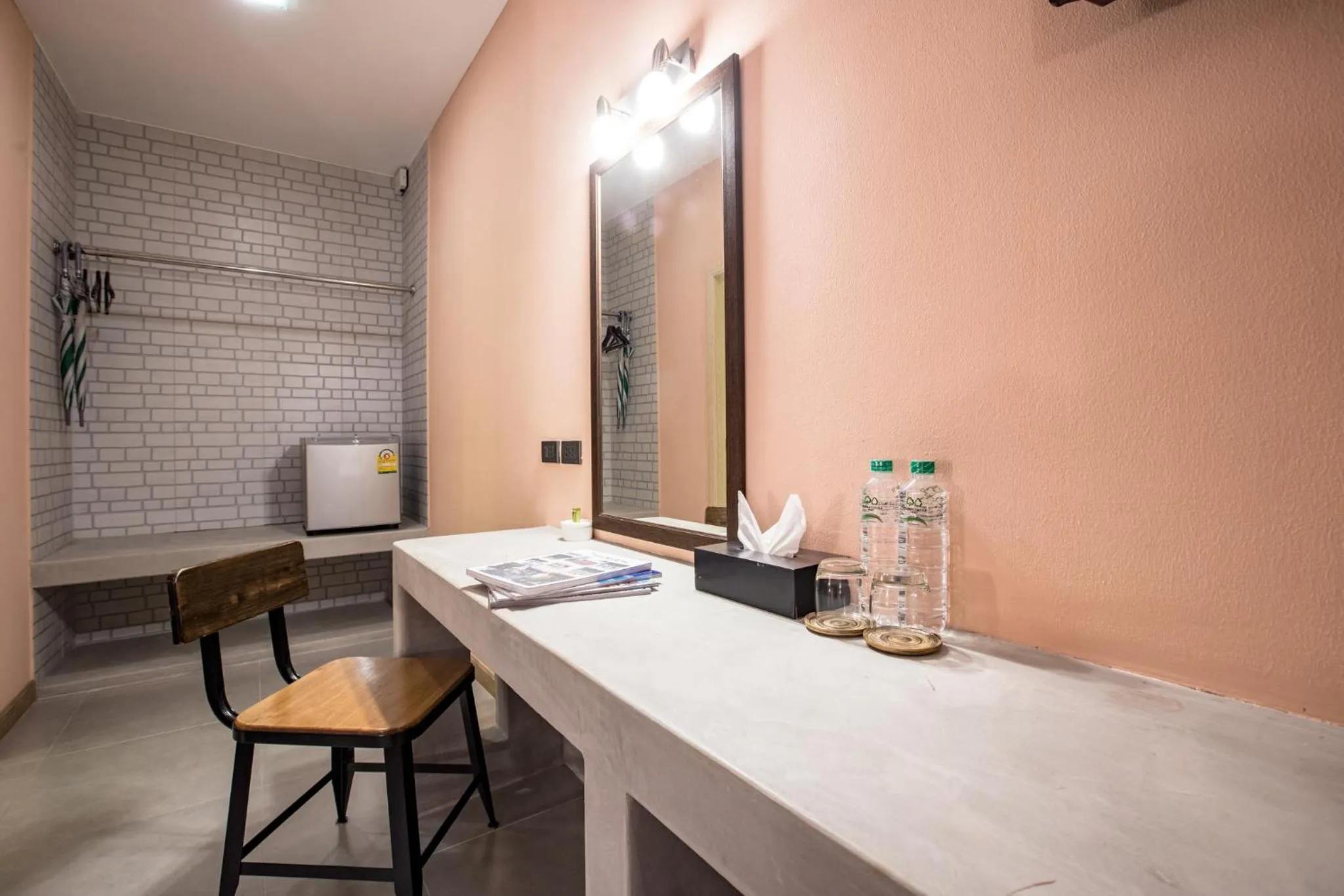 Photo of the whole room in Leaves Valley Resort