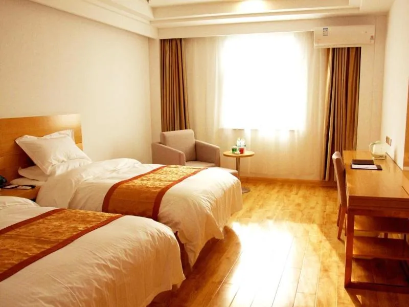 Bed in GreenTree Inn Shandong Laiwu Bus Station Express Hotel