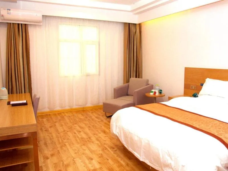 Bed in GreenTree Inn Shandong Laiwu Bus Station Express Hotel