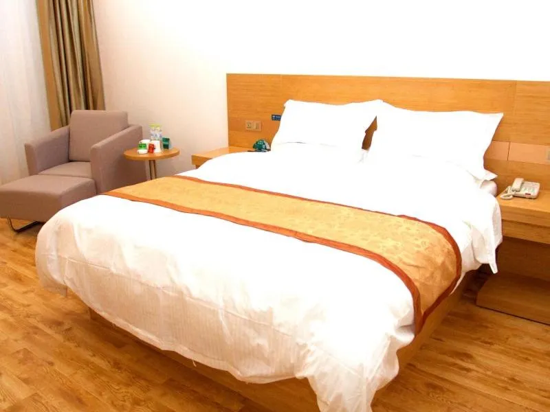 Bed in GreenTree Inn Shandong Laiwu Bus Station Express Hotel