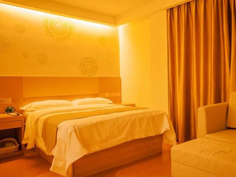 Bed in GreenTree Inn Jiangsu Nanjing Jiangning University Chenjiaoyuan Metro Station Express Hotel