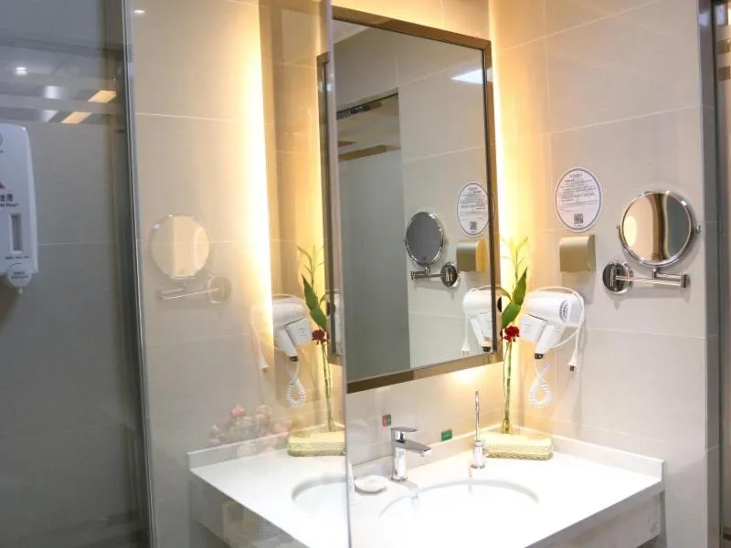 GreenTree Inn Hefei Feidong New District Huishang City Express Hotel