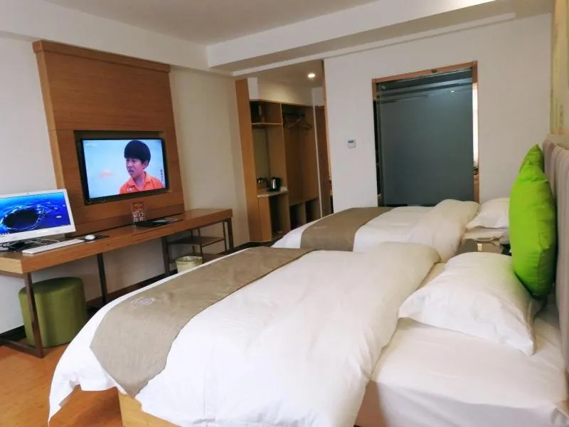 Bed in GreenTree Inn Hefei Feidong New District Huishang City Express Hotel