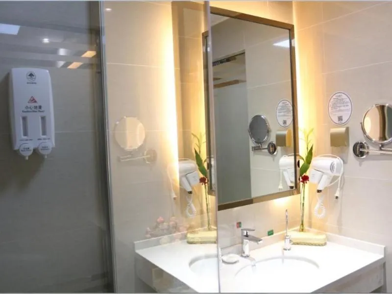 GreenTree Inn Hefei Feidong New District Huishang City Express Hotel