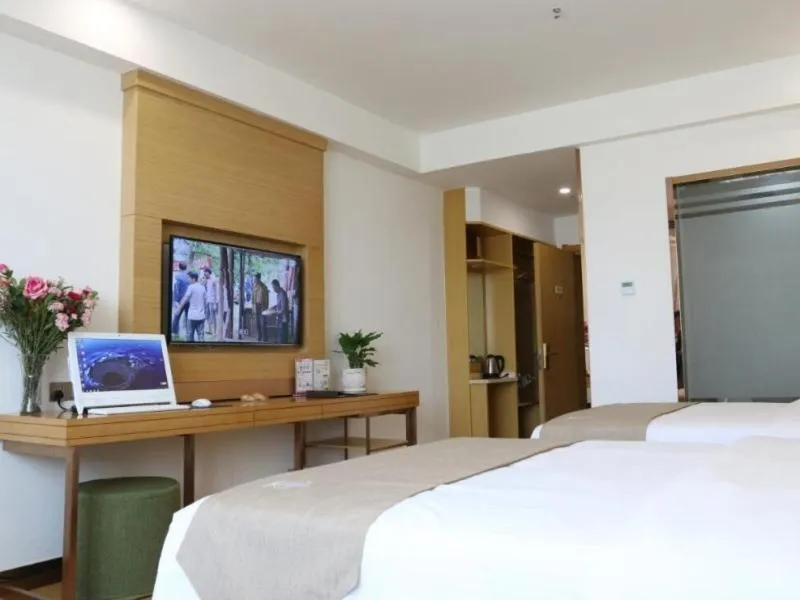 Bed in GreenTree Inn Hefei Feidong New District Huishang City Express Hotel