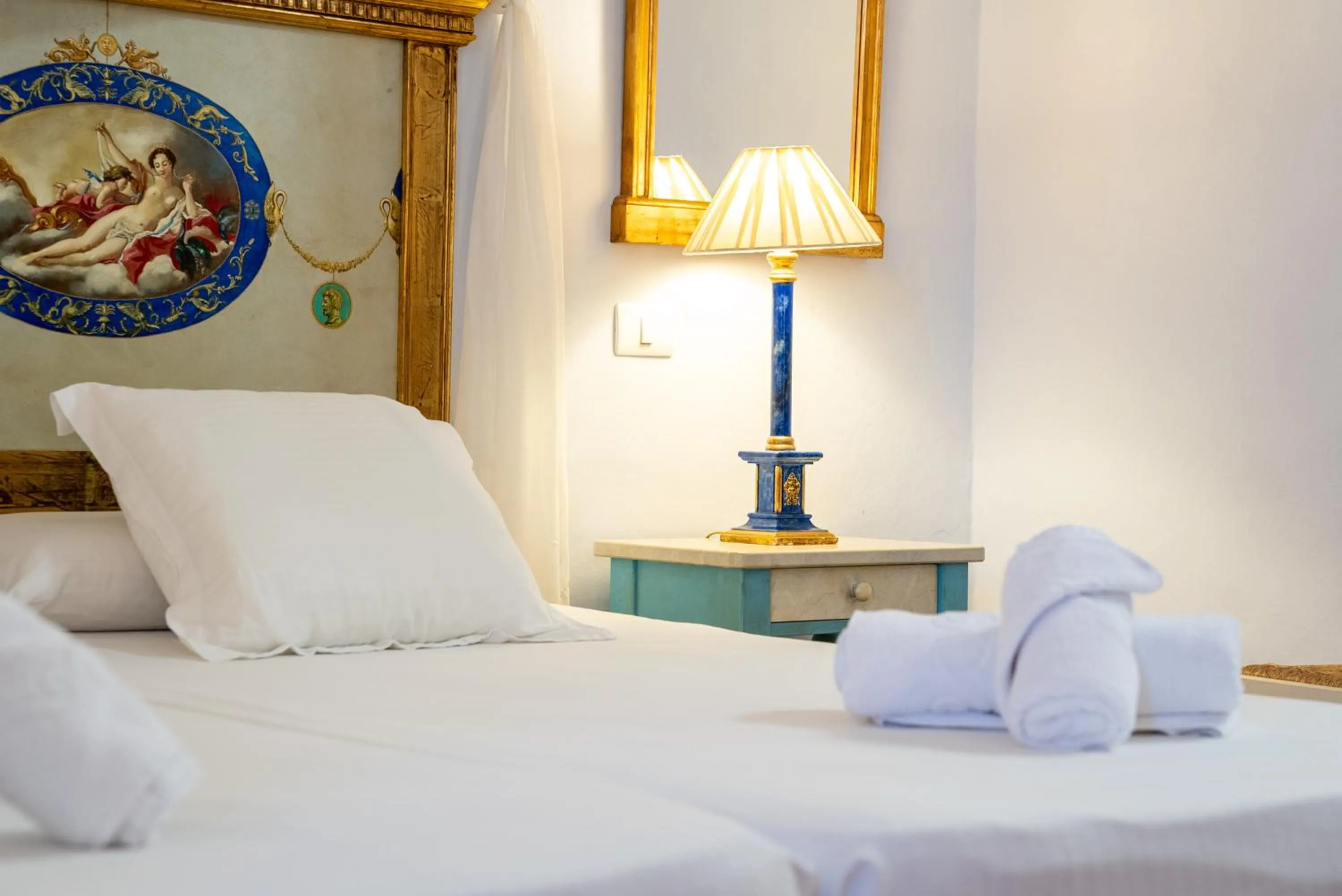 towels, Bed in La Casona de Yaiza I Hotel Emblematico