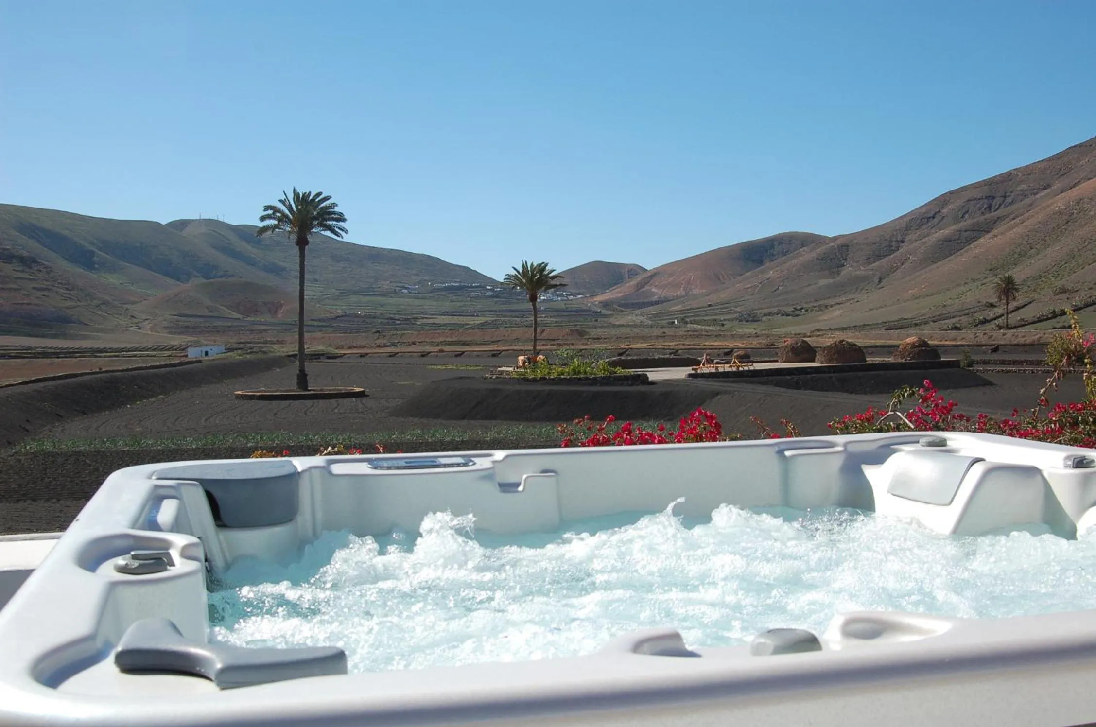 Hot Tub in La Casona de Yaiza I Hotel Emblematico
