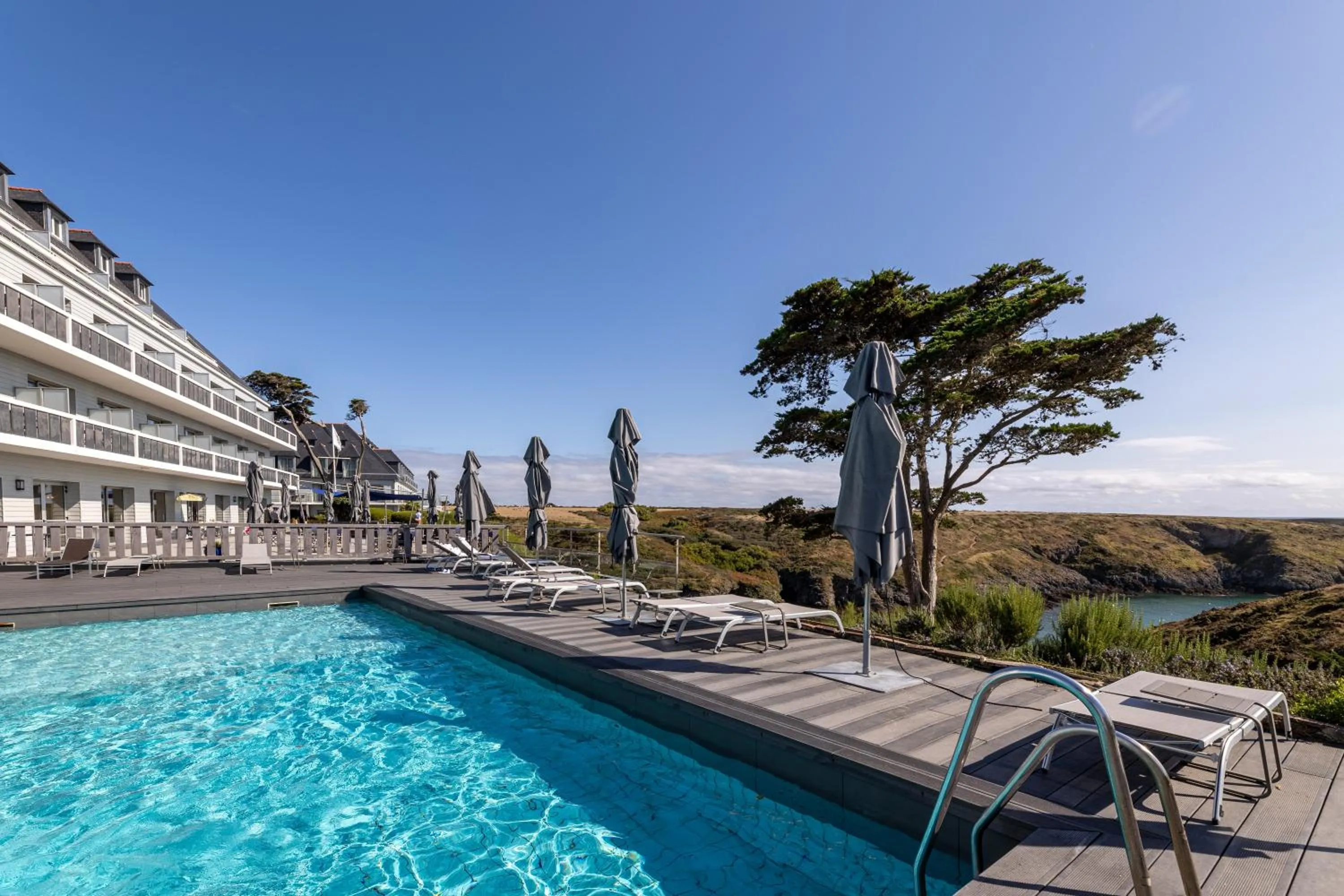 Swimming pool in Castel Clara Thalasso & Spa