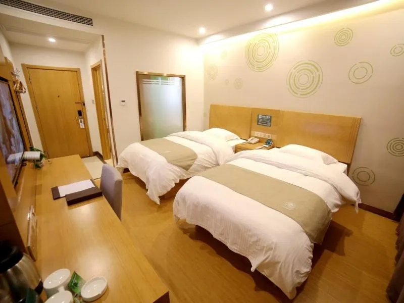 Bed in GreenTree Inn Fuyang Development Zone Weisan Road Express Hotel