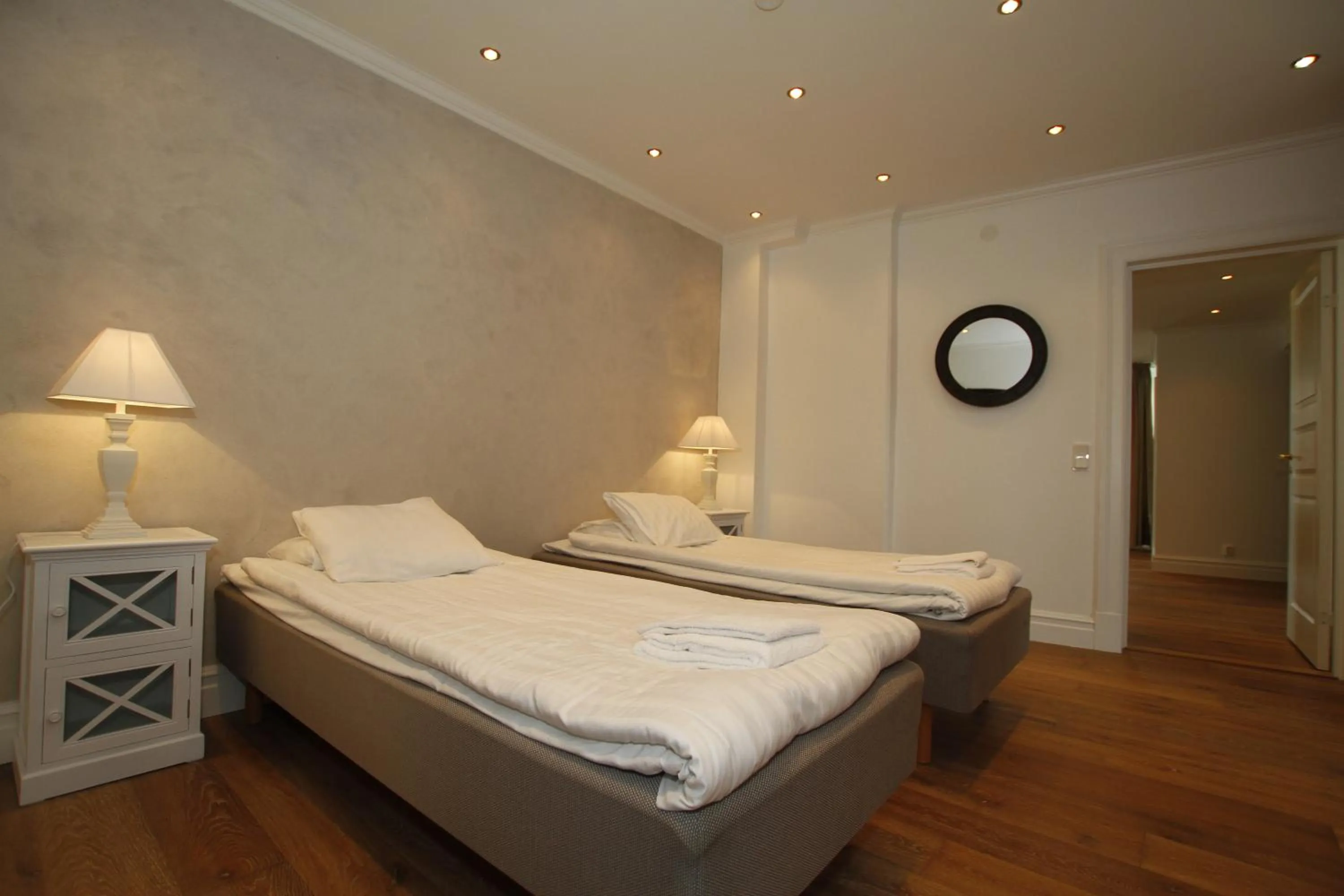 Bedroom, Bed in Donners Hotell