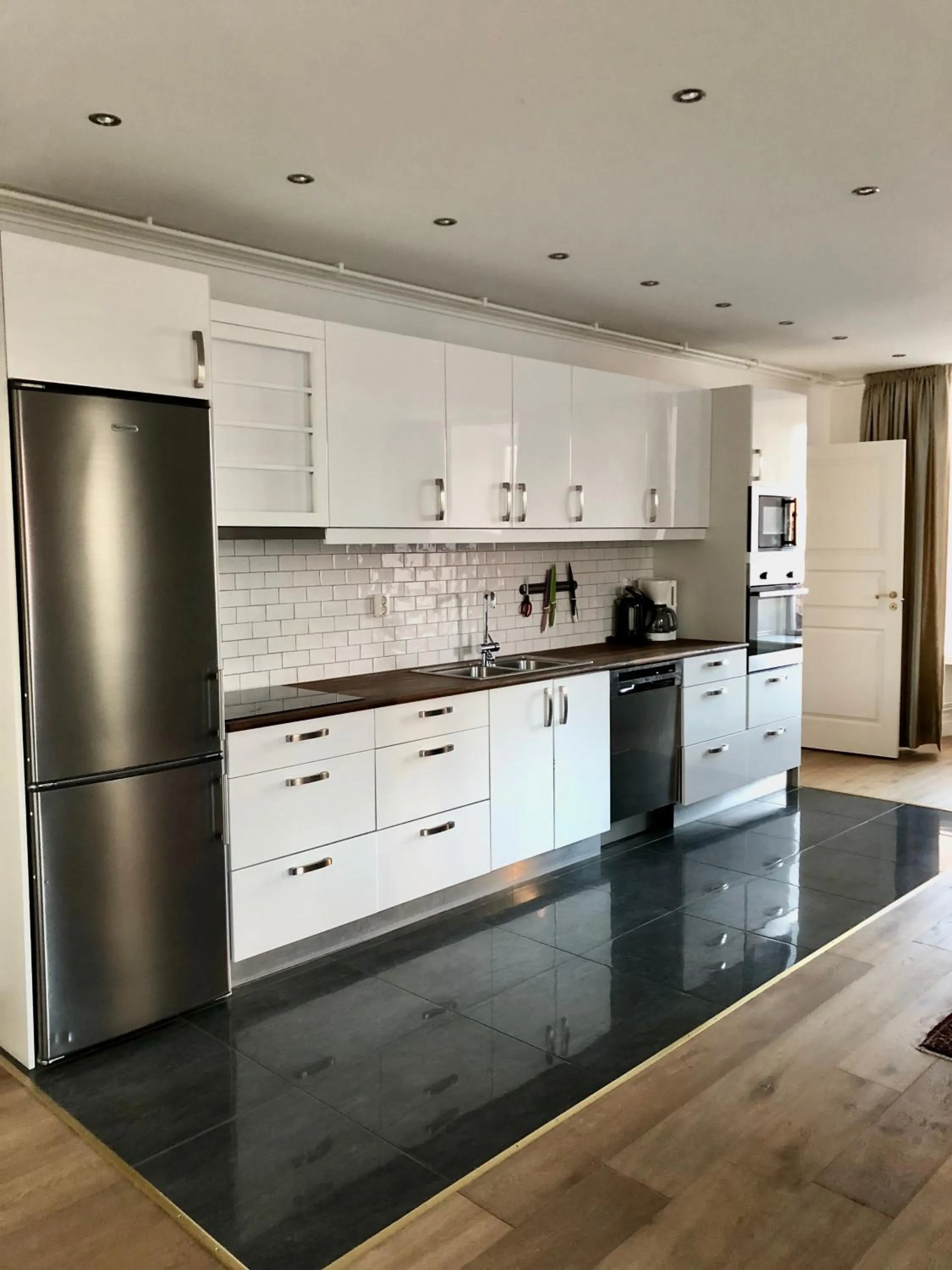 Kitchen or kitchenette in Donners Hotell