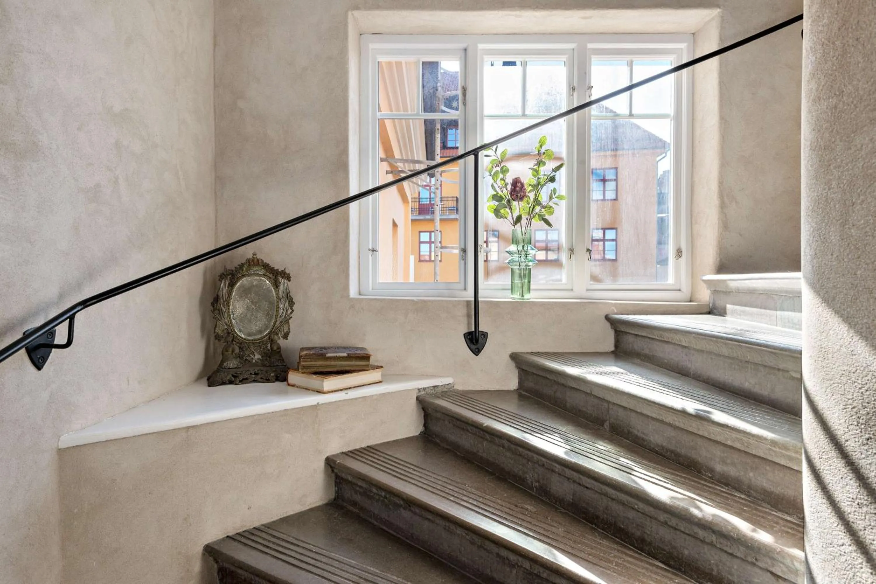 Property building in Donners Hotell