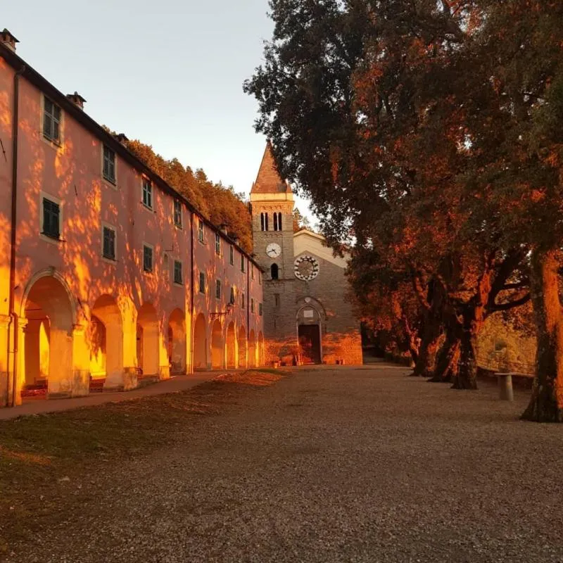 Santuario NS Soviore Cinque Terre