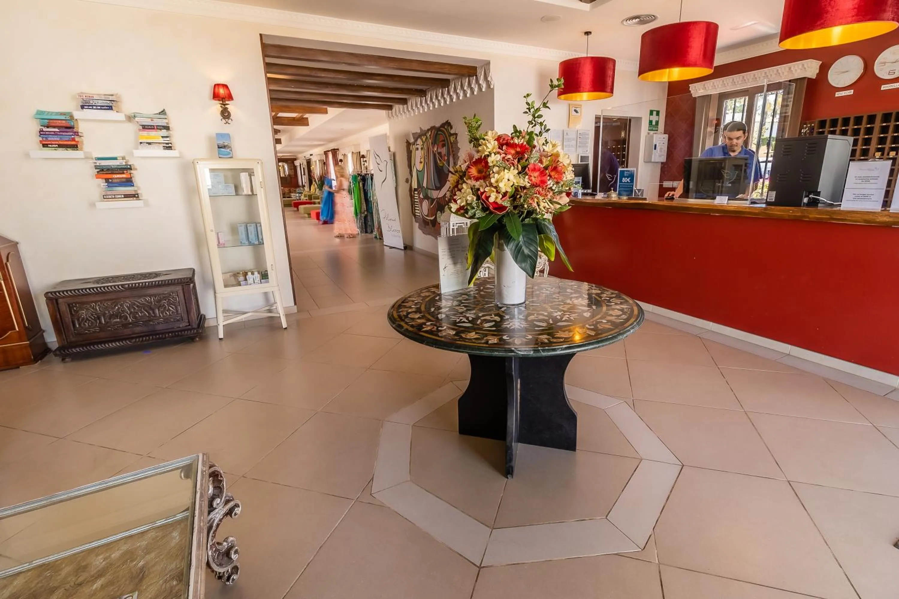 Lobby or reception in Paloma Blanca Boutique Hotel