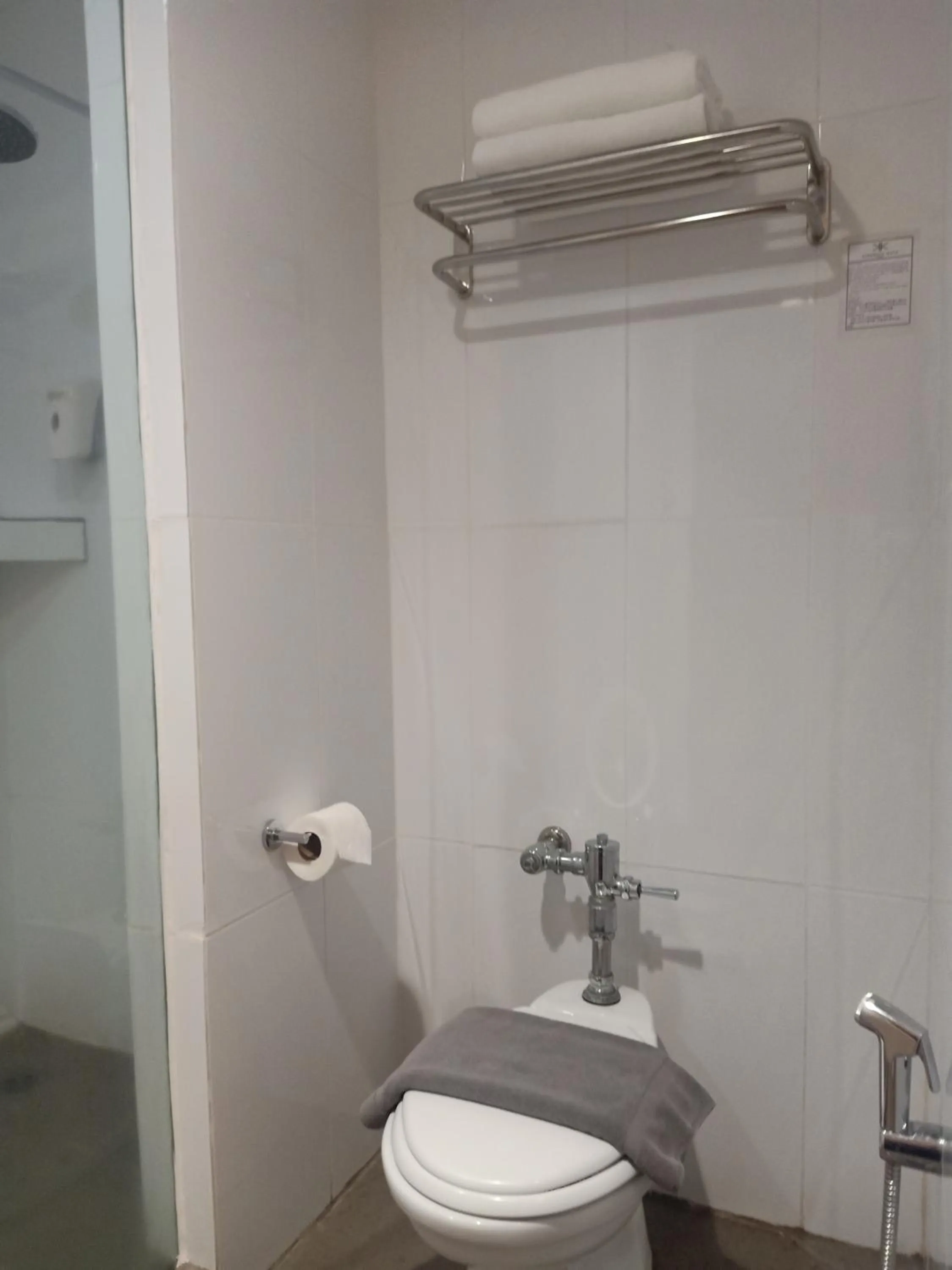 Bathroom in Kinabalu Daya Hotel