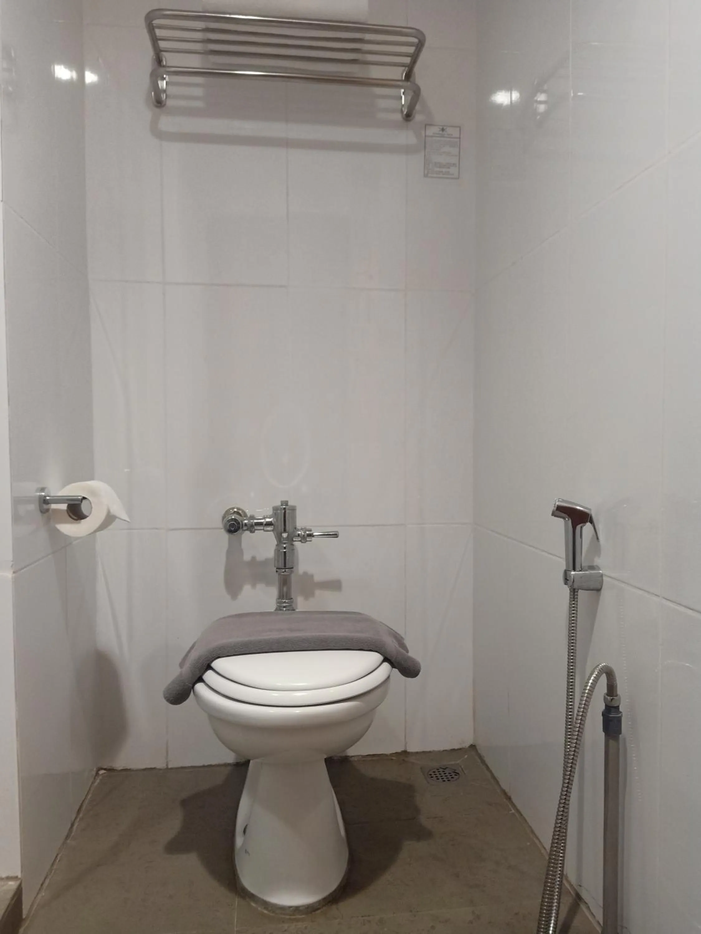 Bathroom in Kinabalu Daya Hotel