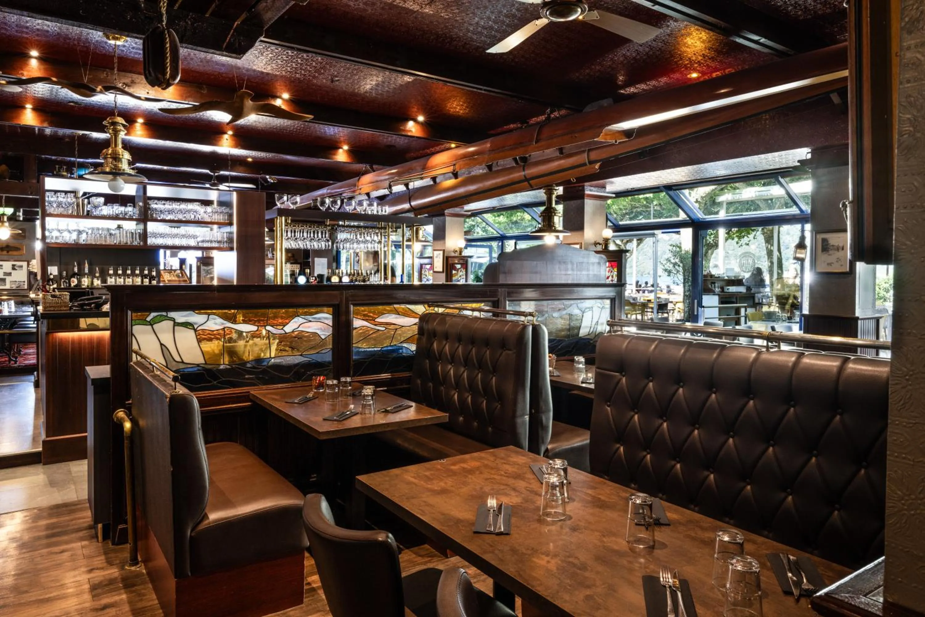 Restaurant/places to eat in Hotel Beau Rivage