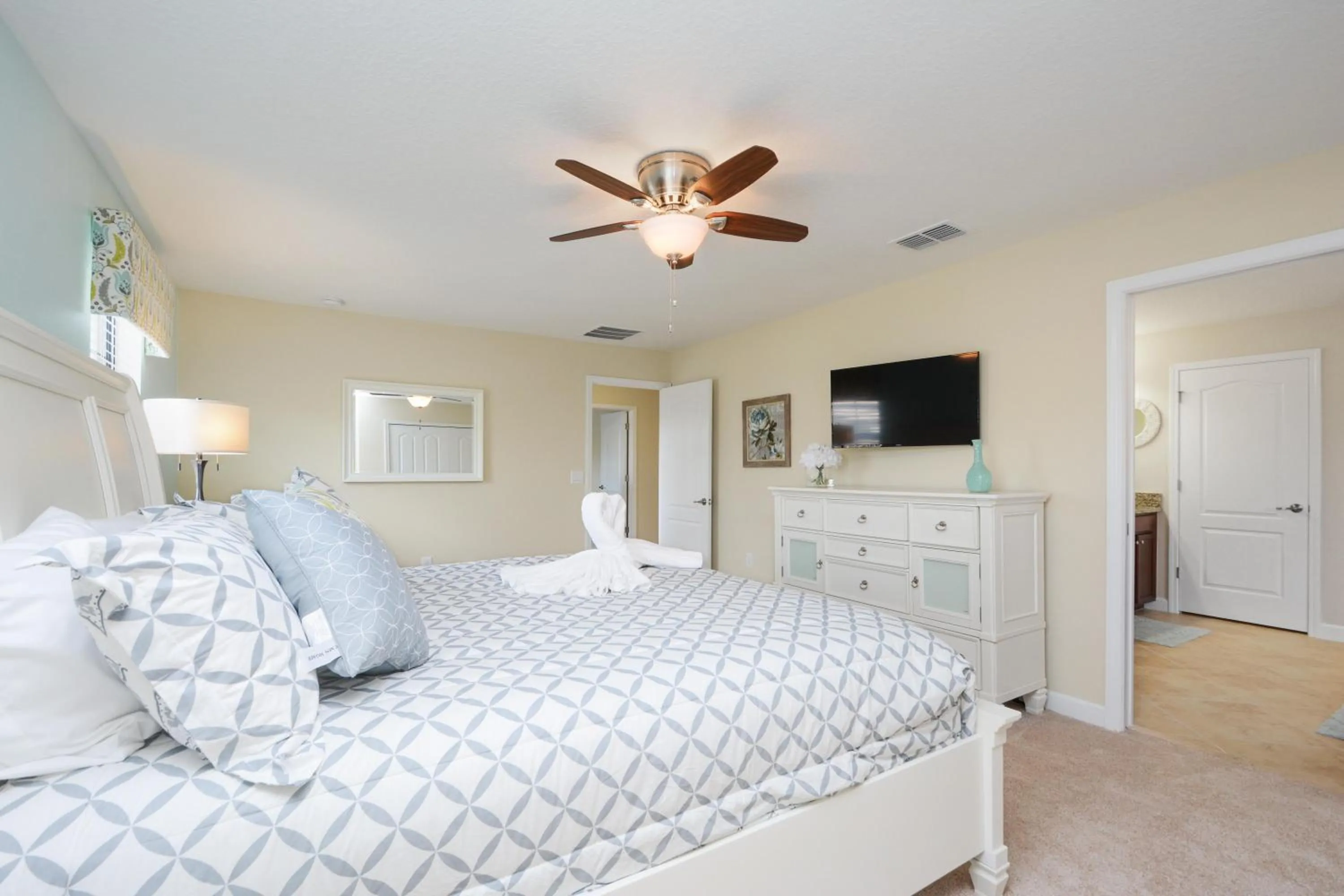 Bed in 1439RF - The Retreat at ChampionsGate