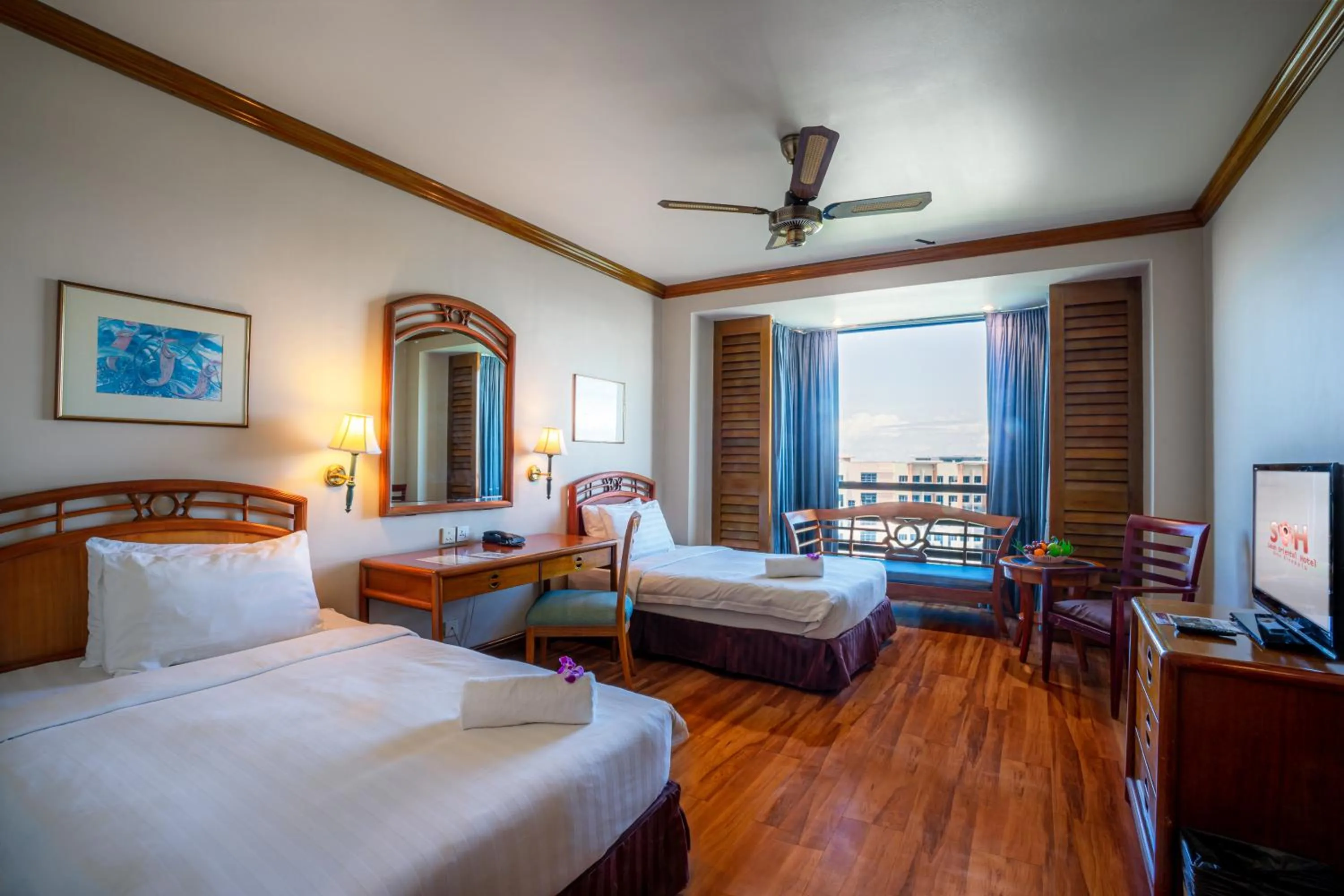 Bedroom, Bed in Sabah Oriental Hotel