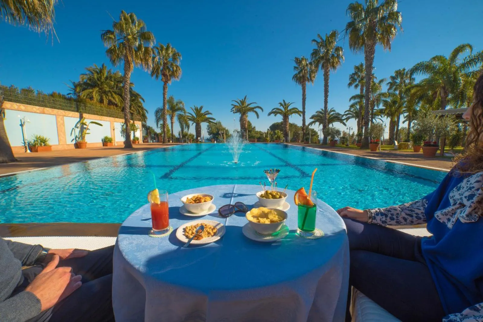 Food and drinks in Orizzonte Acireale Hotel