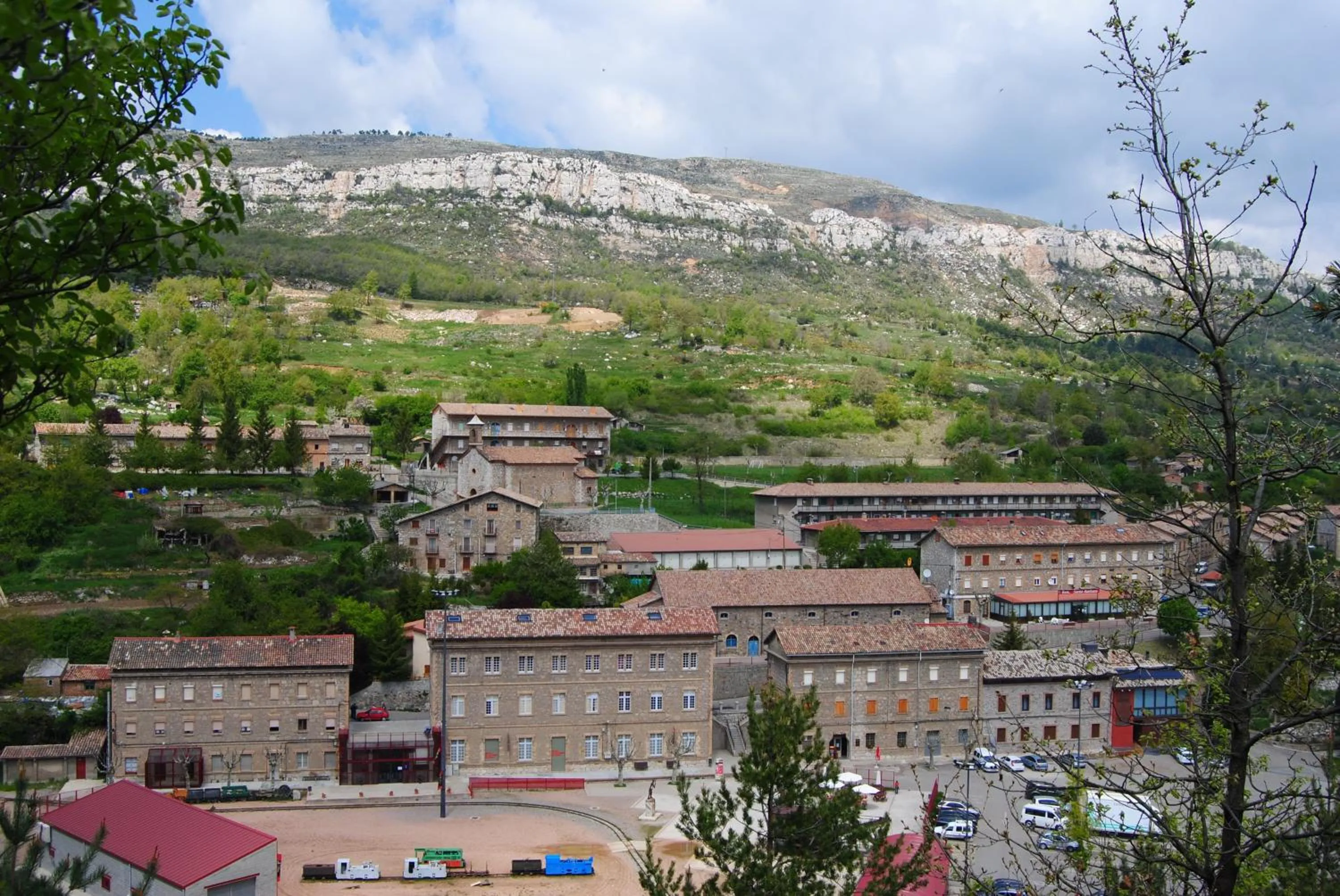 Area and facilities in Santa Bárbara