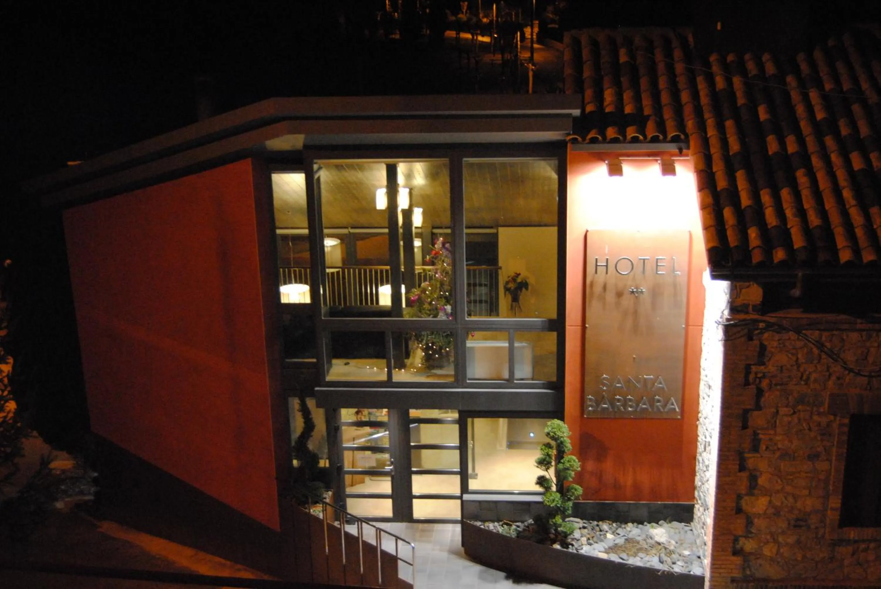 Facade/entrance in Santa Bárbara