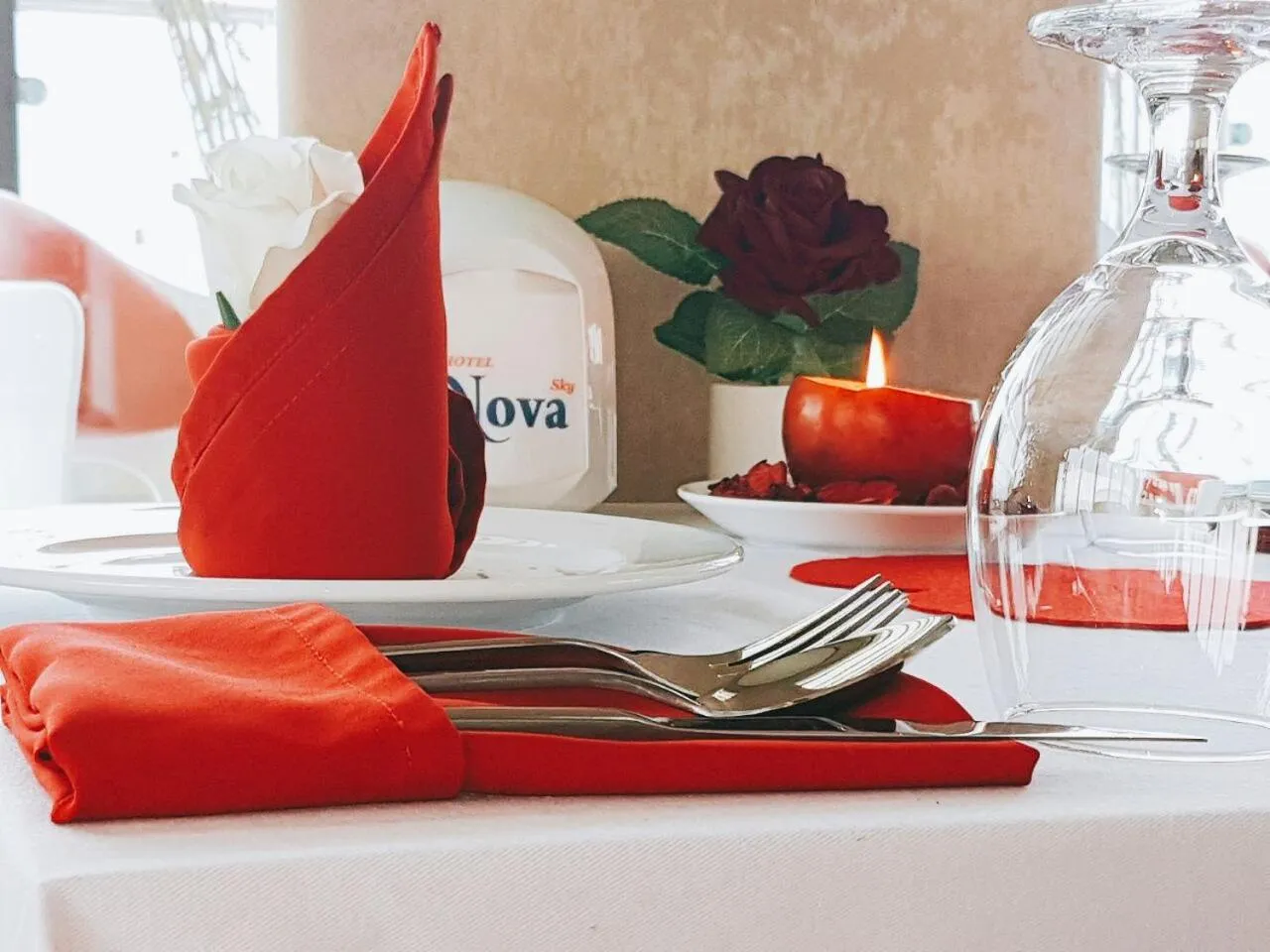 Restaurant/places to eat in Nova Sky Hotel