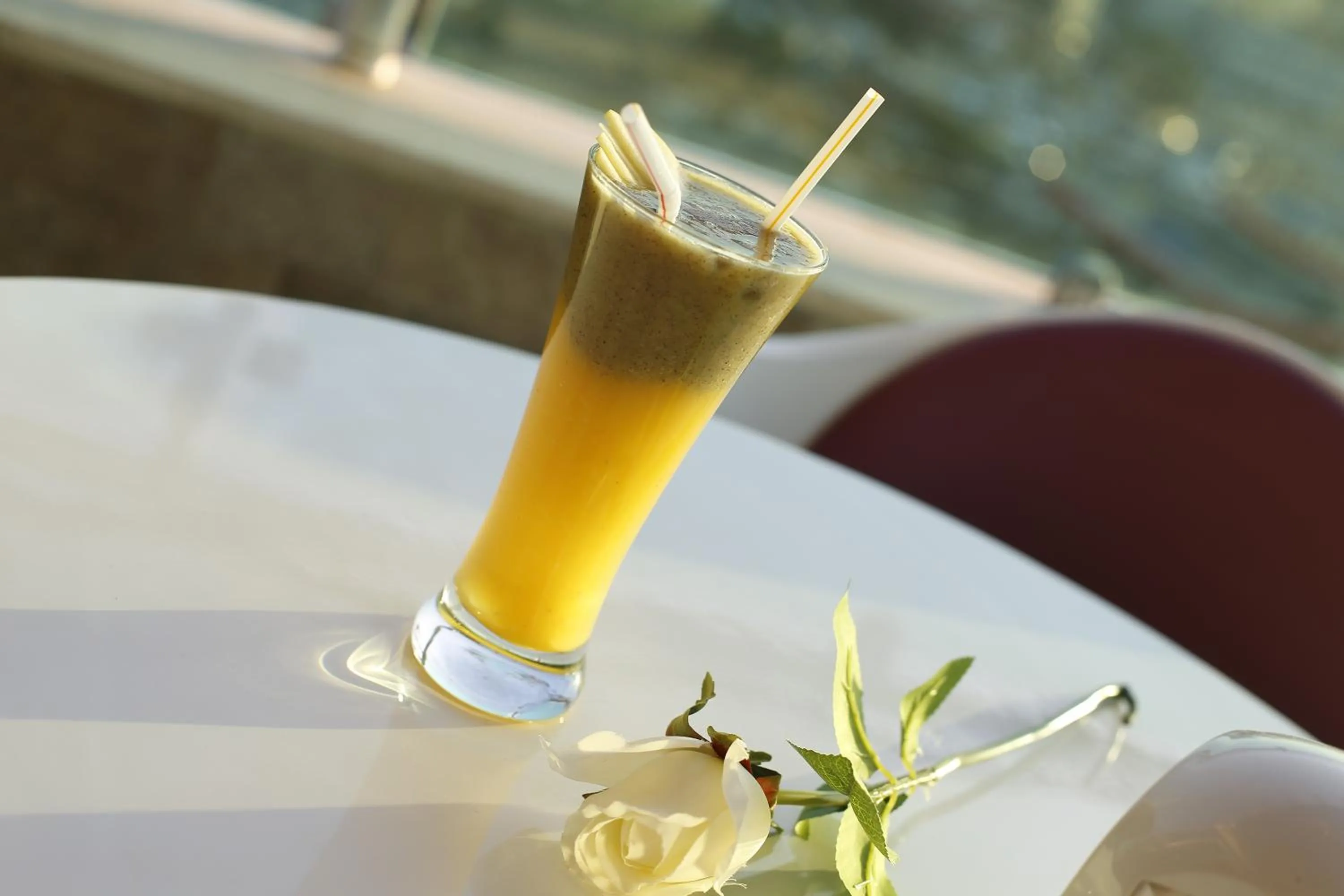 Restaurant/places to eat in Nova Sky Hotel