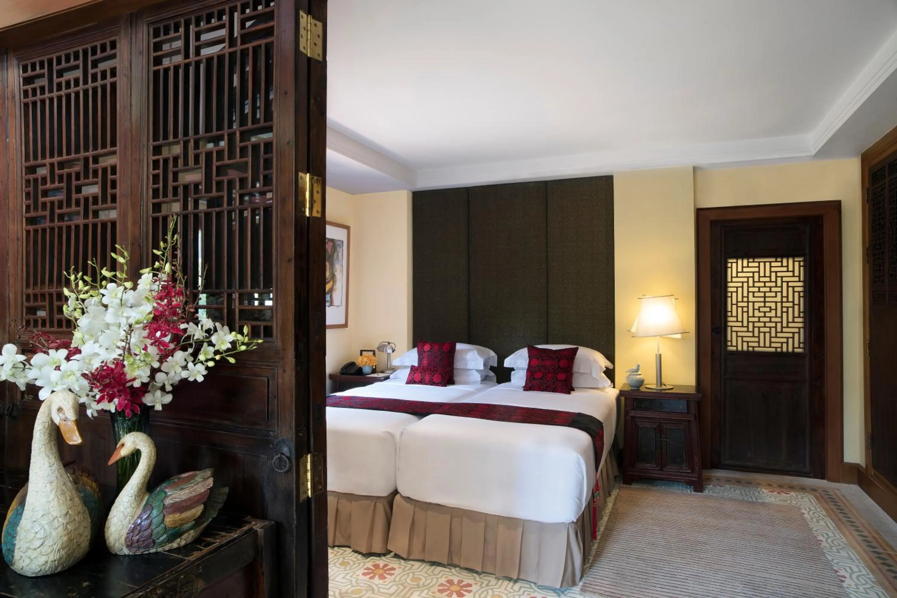 Bed in Chakrabongse Villas