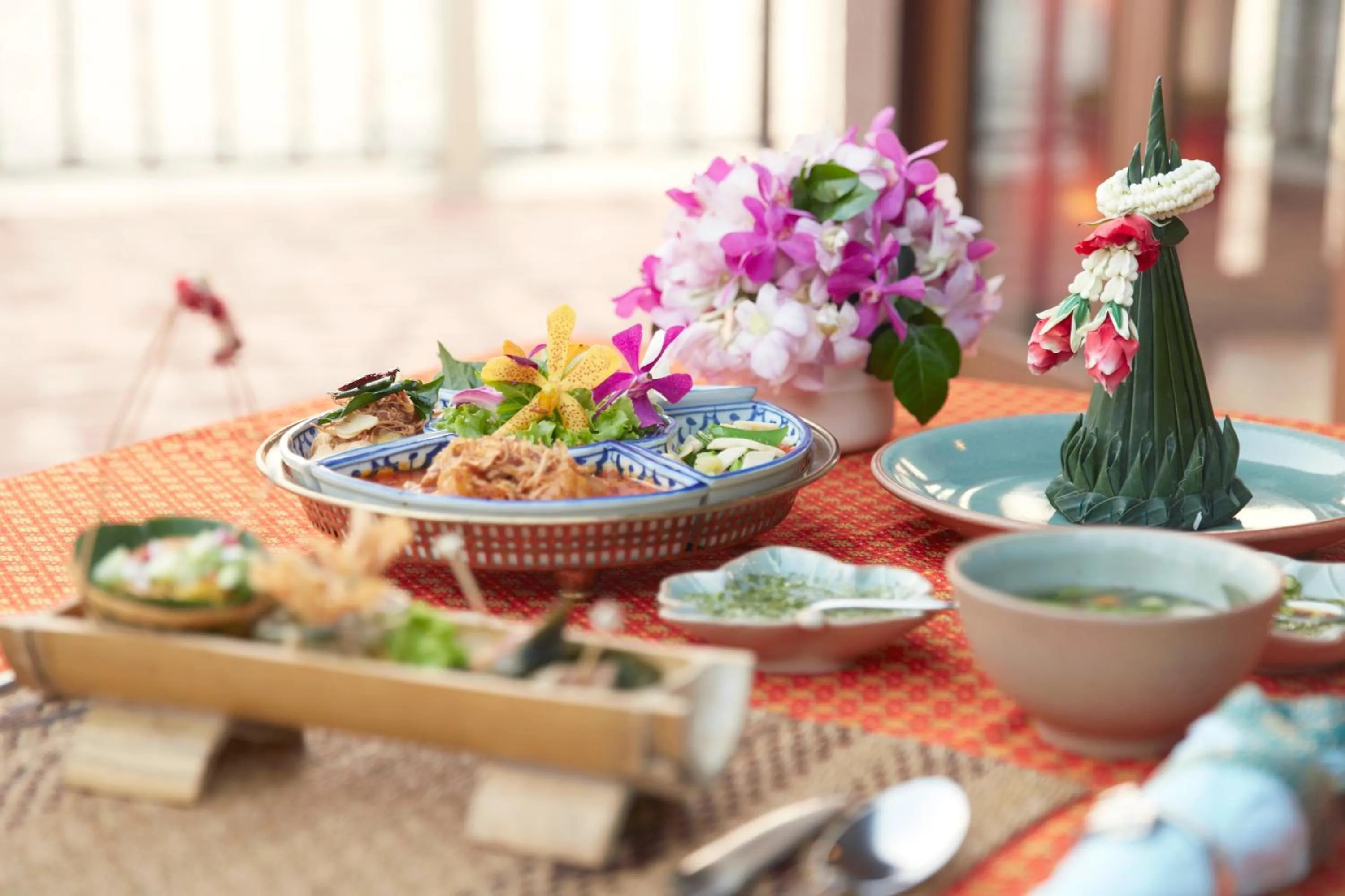 Restaurant/places to eat in Chakrabongse Villas