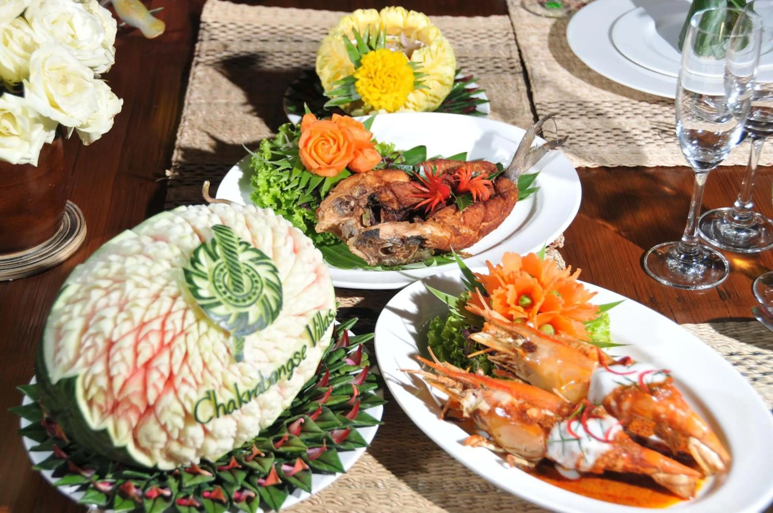 Restaurant/places to eat in Chakrabongse Villas