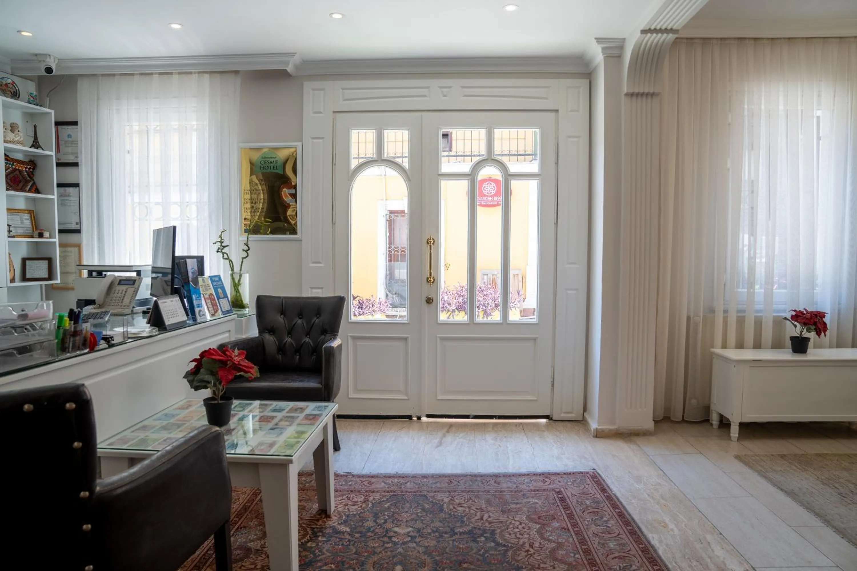 Lobby or reception in Sultanahmet Cesme Hotel