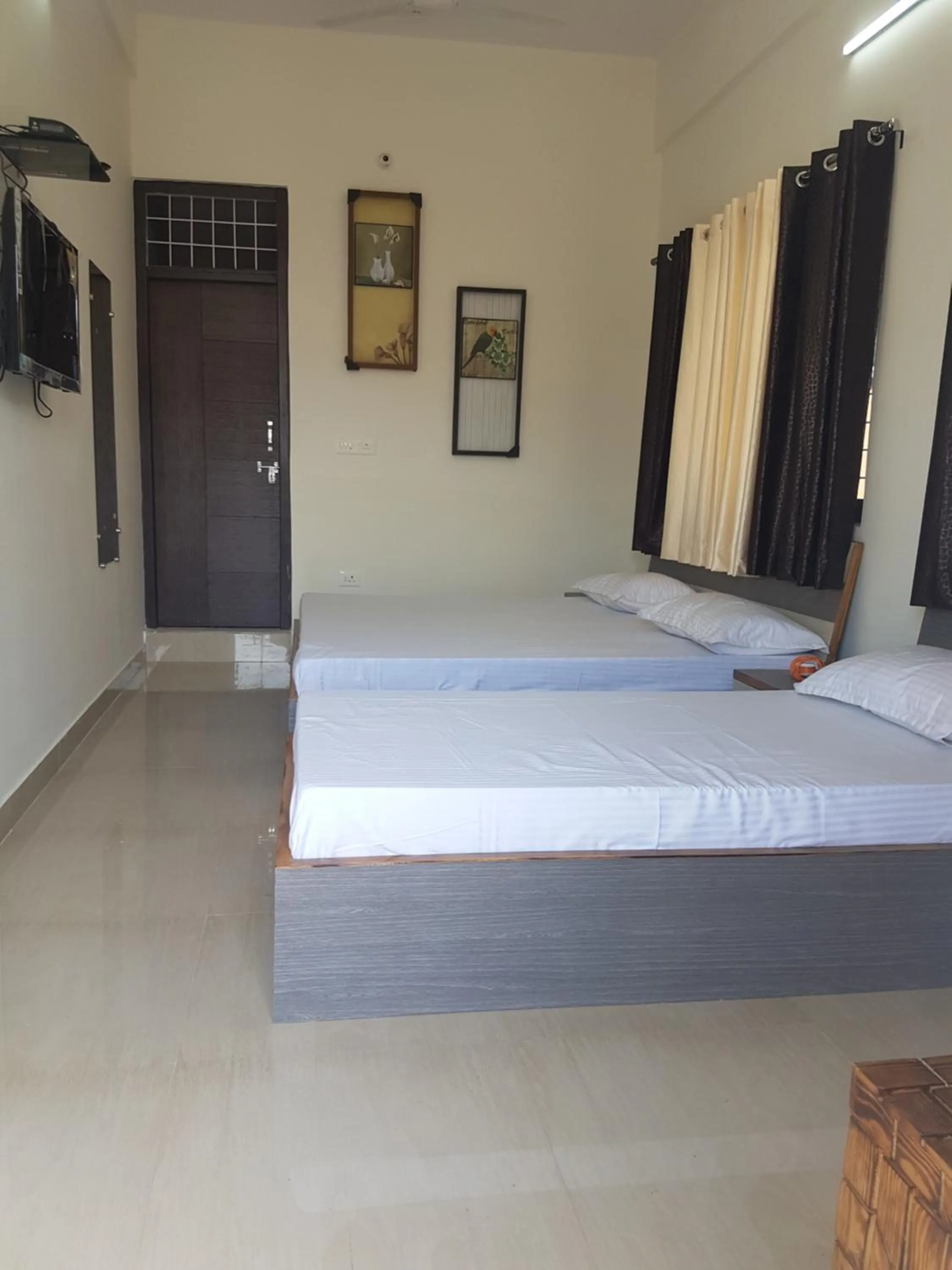 Bed in Hotel Shiv Kripa