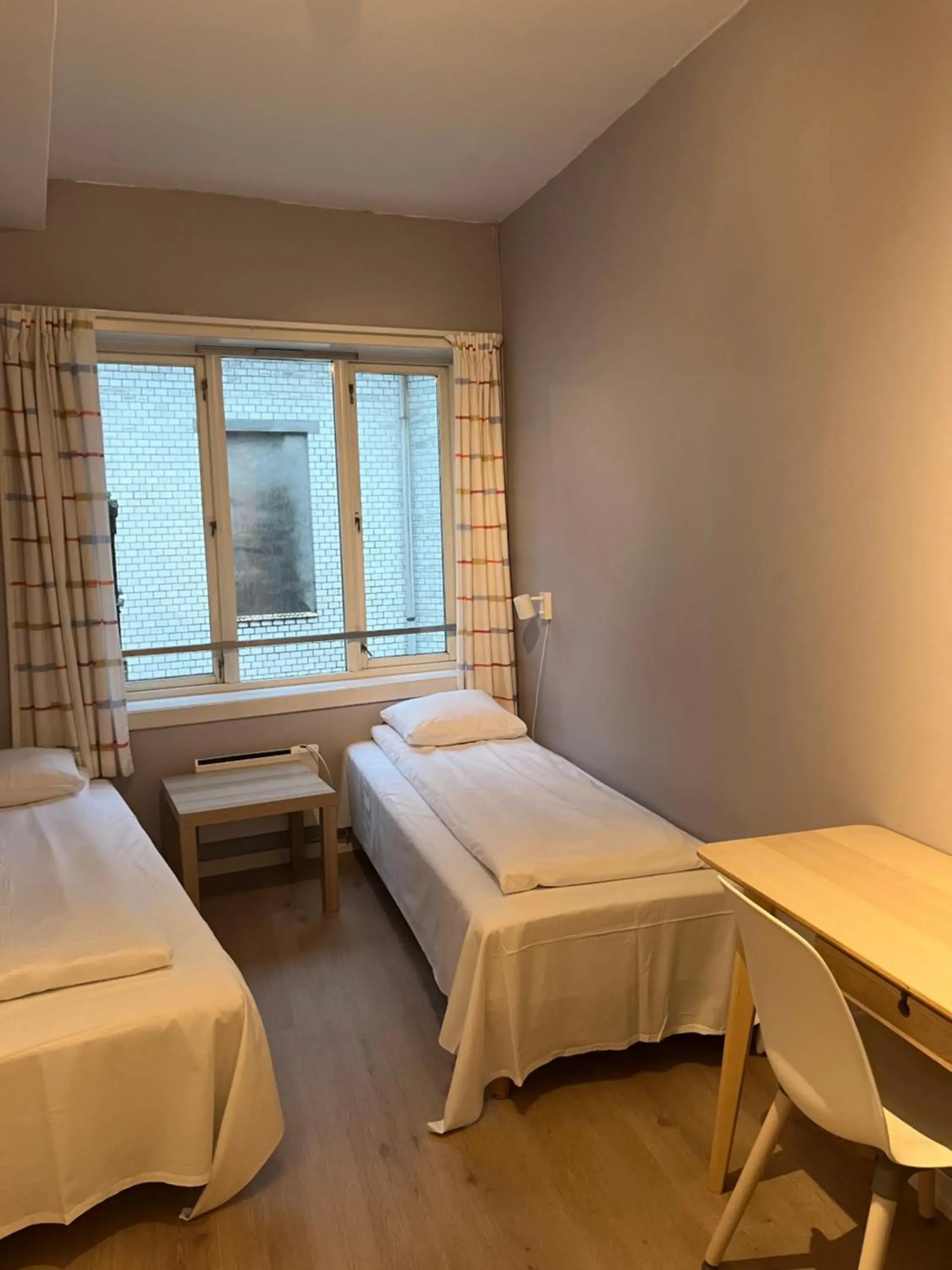 Twin Room with Shared Bathroom in City Hostel Bergen Twin Room with Shared Bathroom in City Hostel Bergen