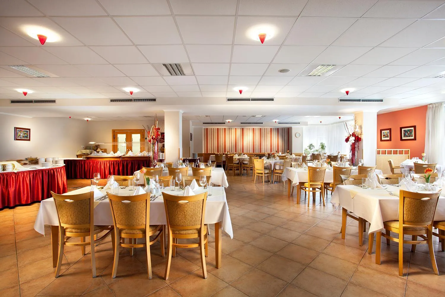 Restaurant/places to eat in Hotel Akademie