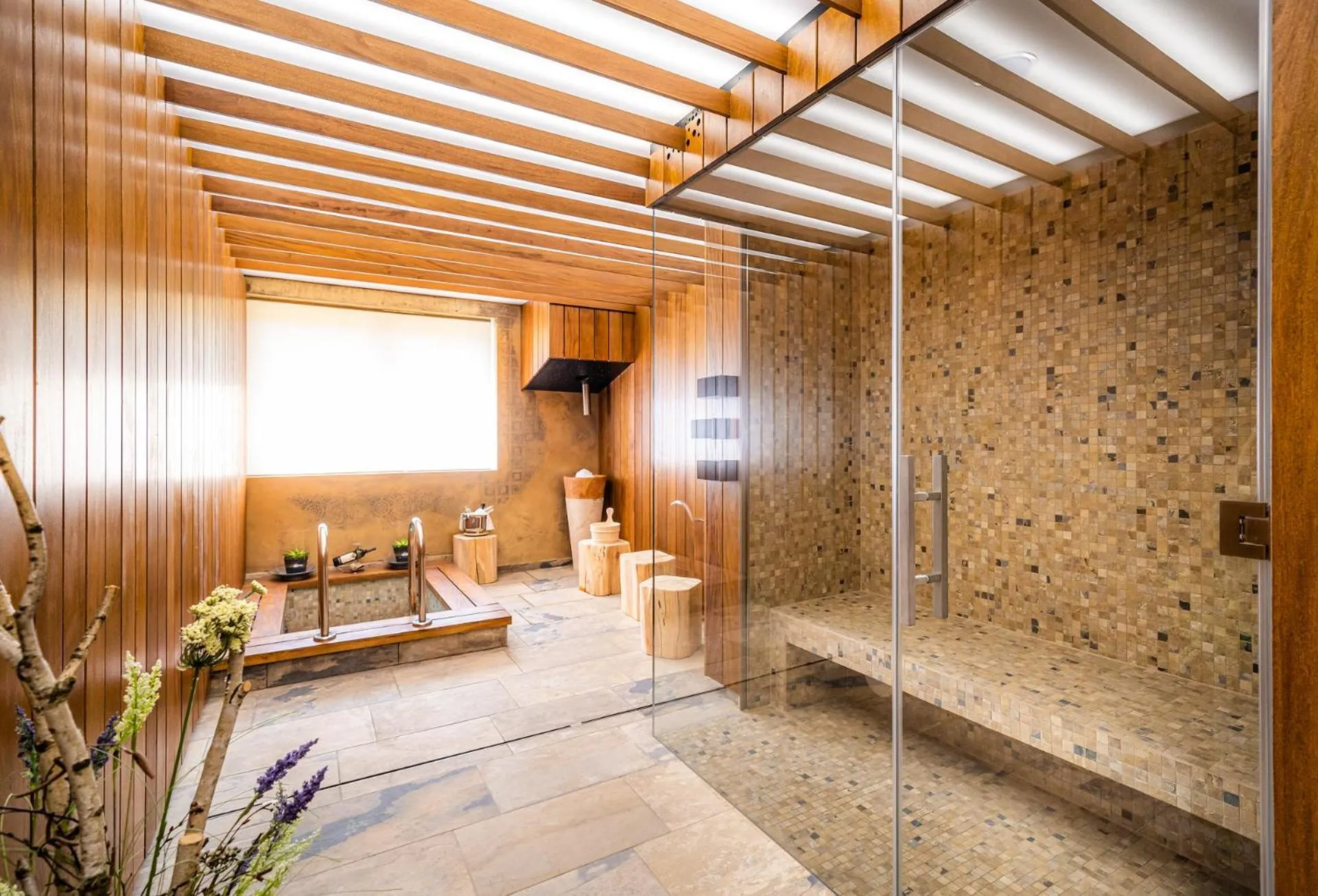 Shower in Hotel Akademie