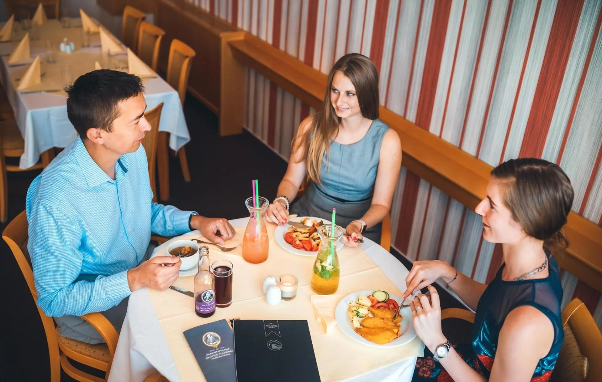 Restaurant/places to eat in Hotel Akademie