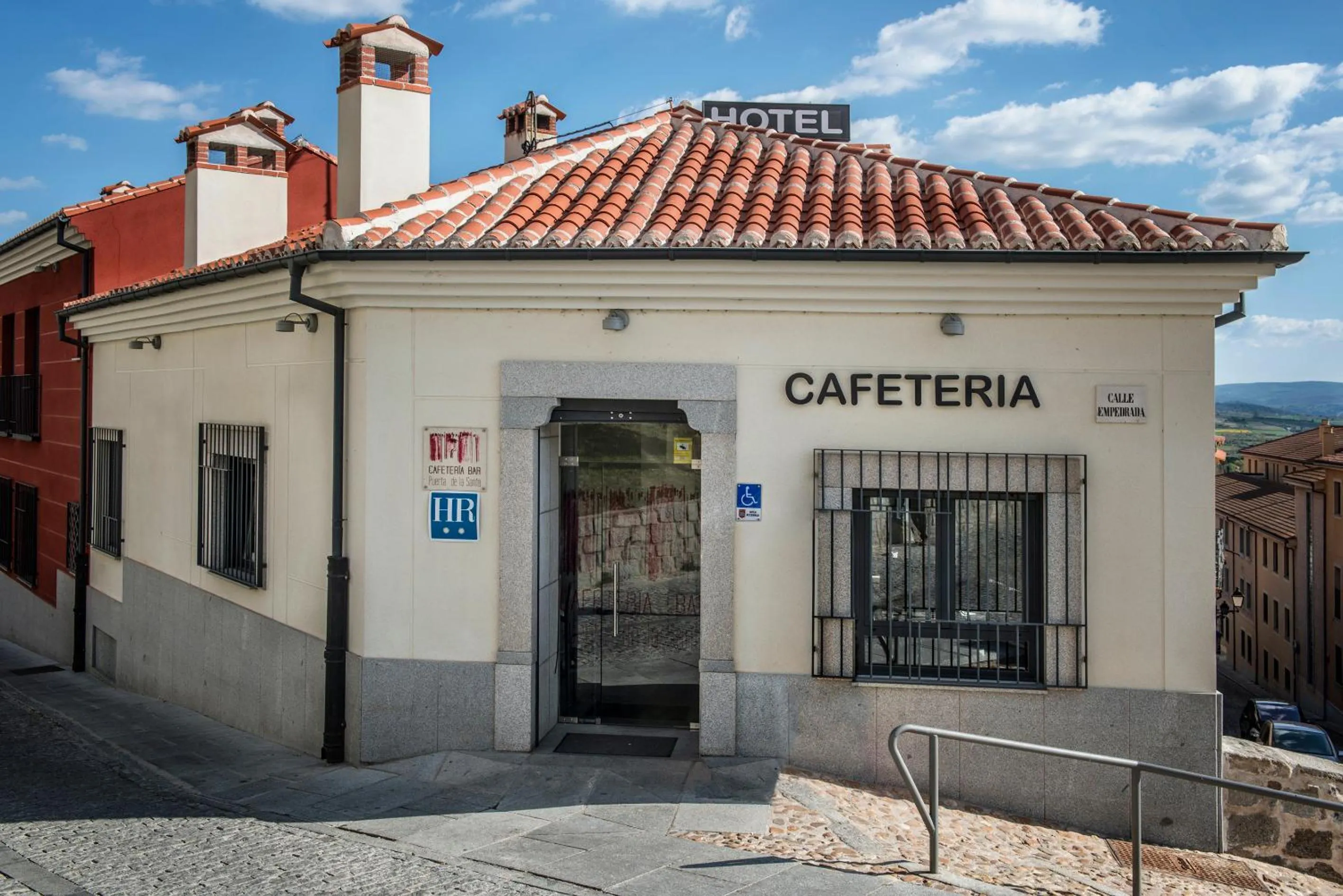 Facade/entrance in Hotel Puerta de la Santa