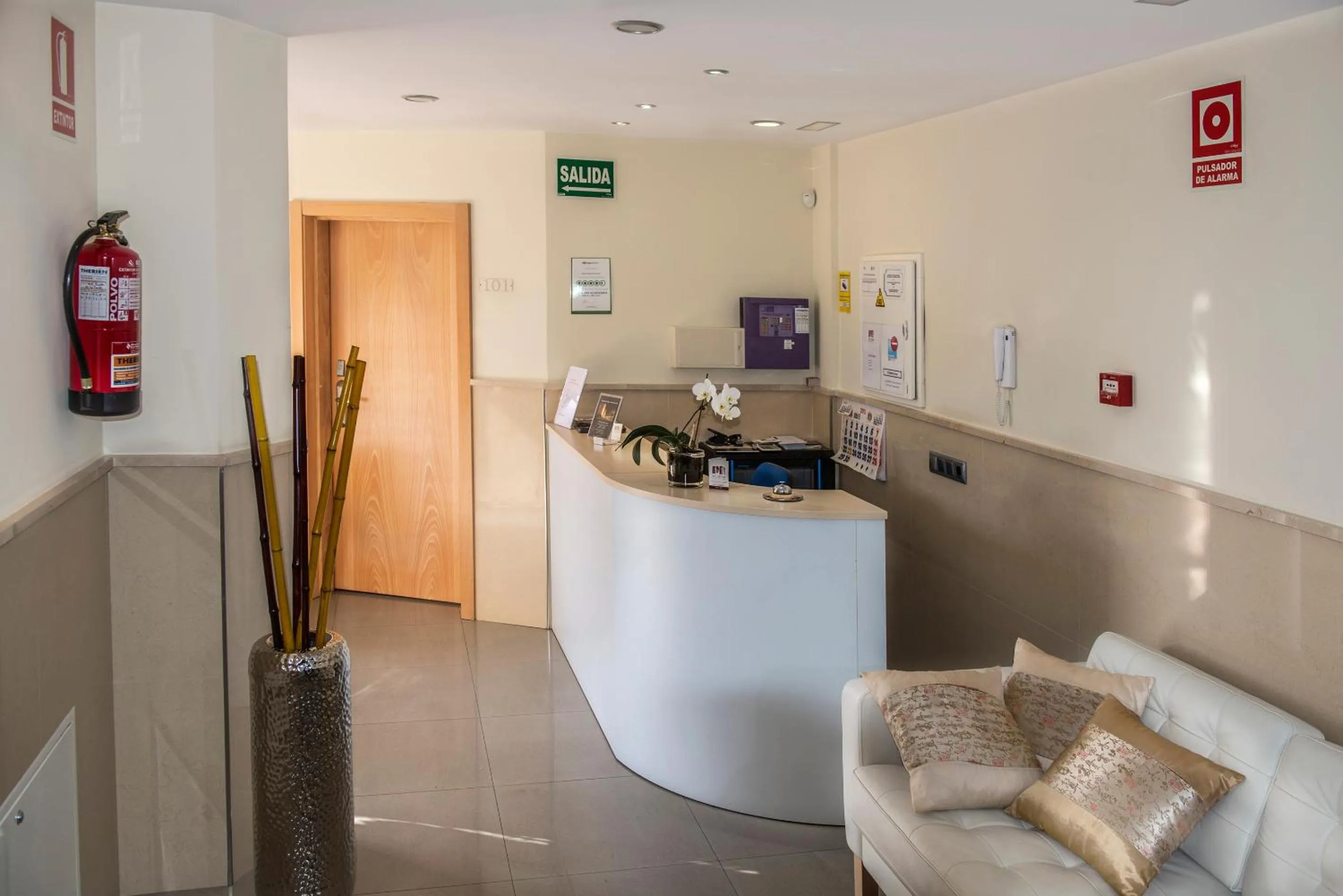 Lobby or reception in Hotel Puerta de la Santa