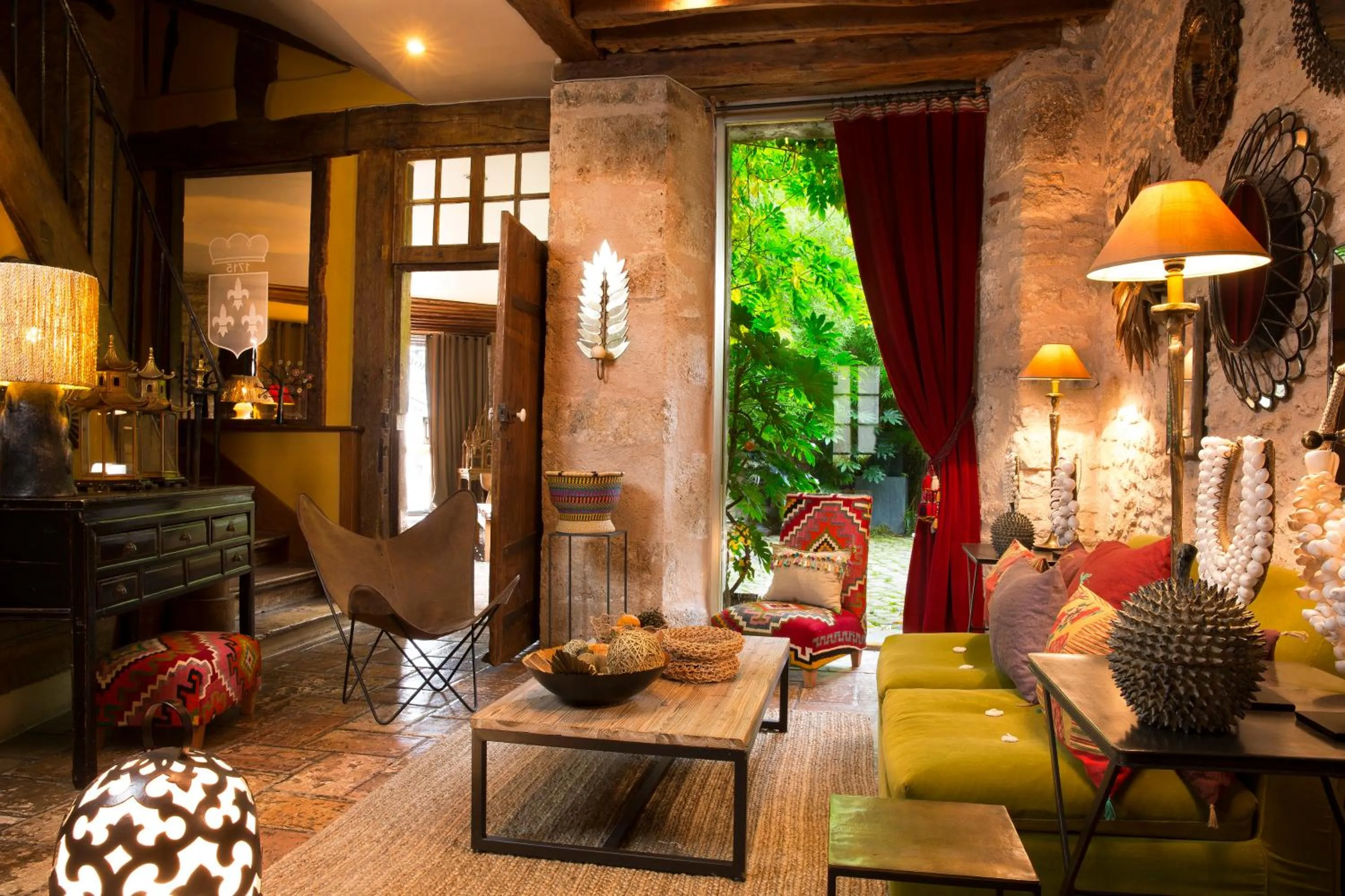 Photo of the whole room in Hotel De France