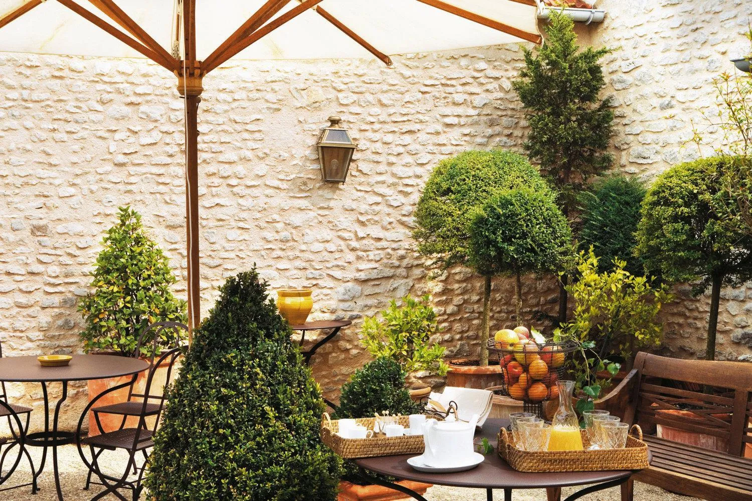 Garden in Hotel De France