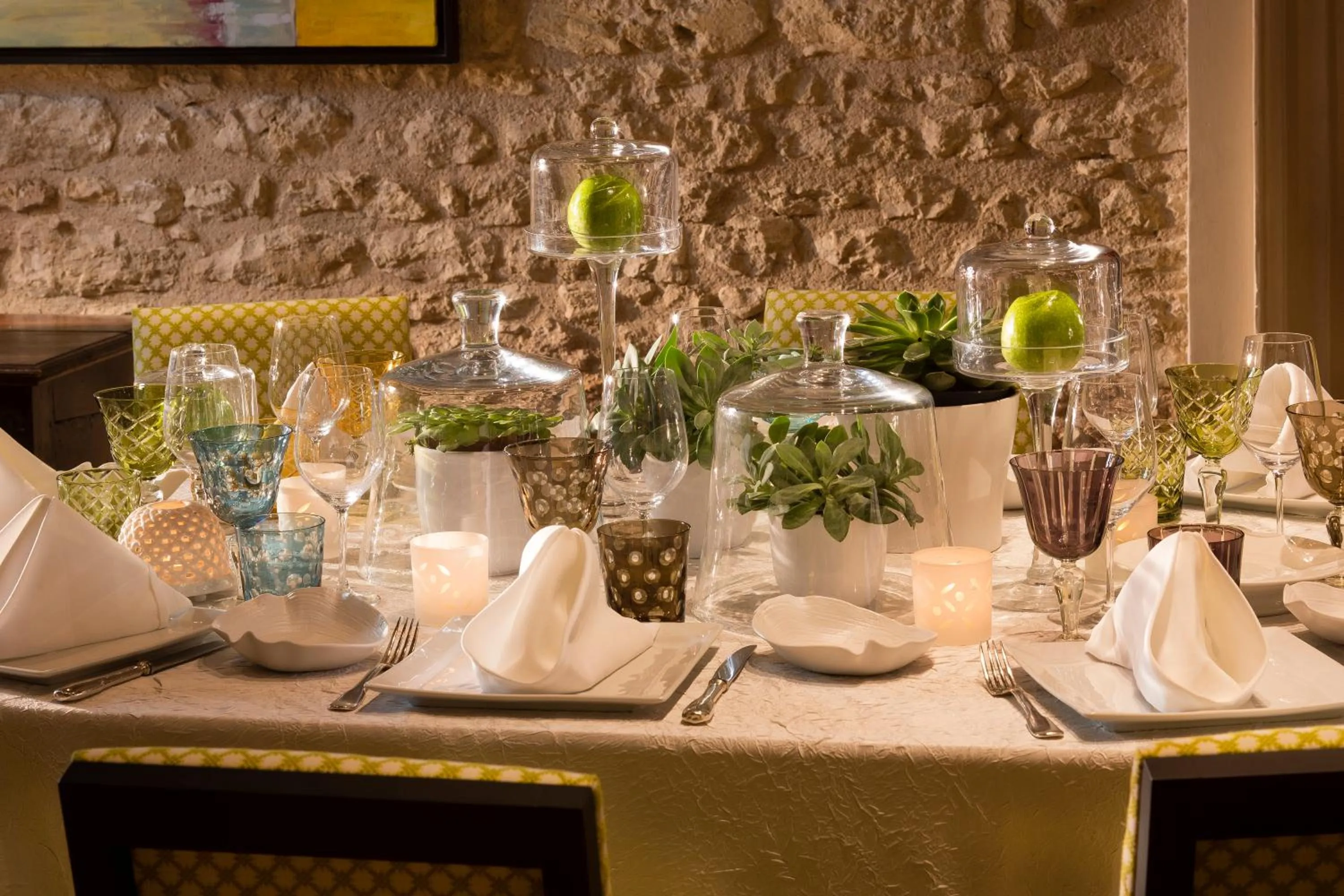 Restaurant/places to eat in Hotel De France