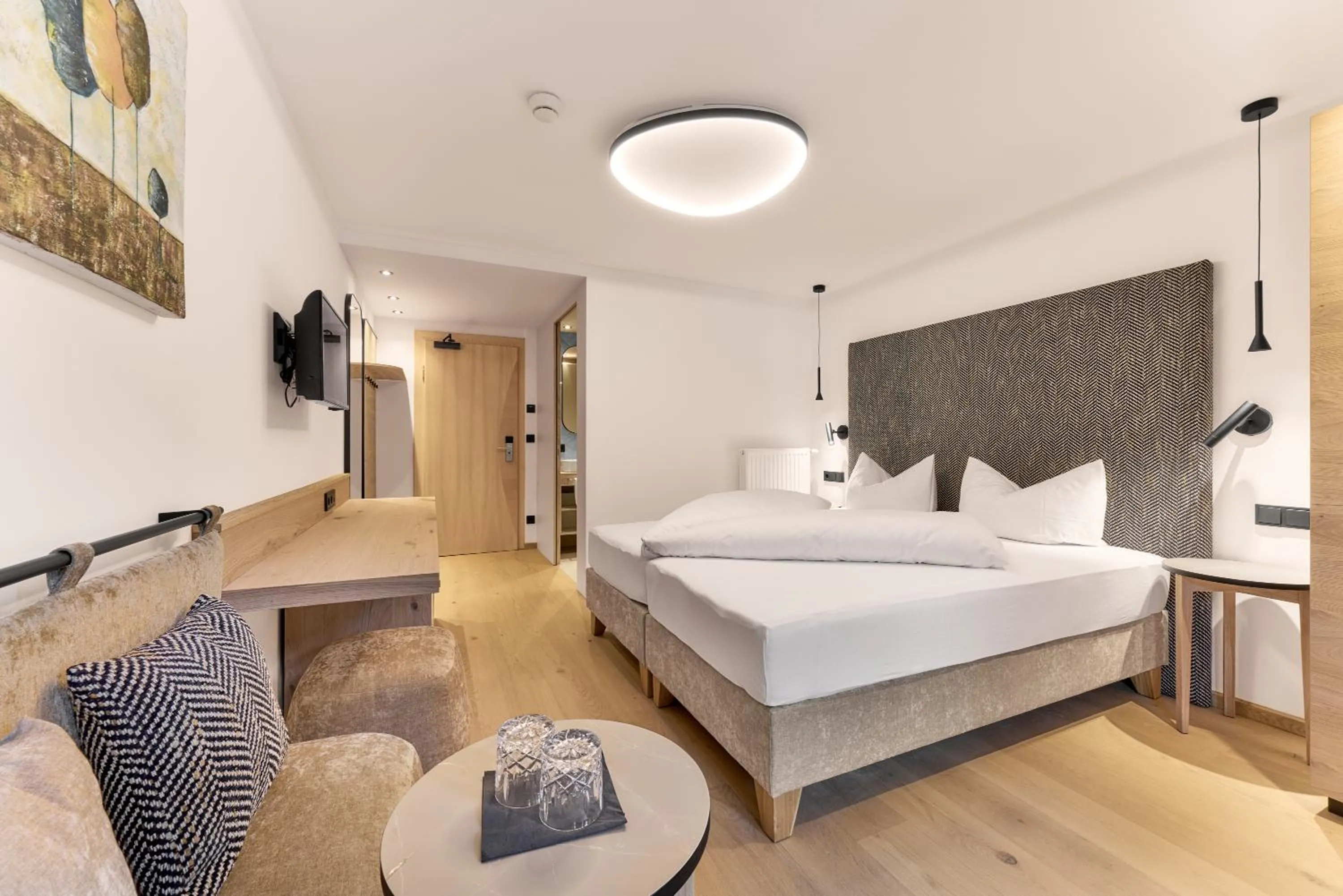 Bedroom, Bed in Quality Hosts Arlberg - Hotel Goldenes Kreuz B&B