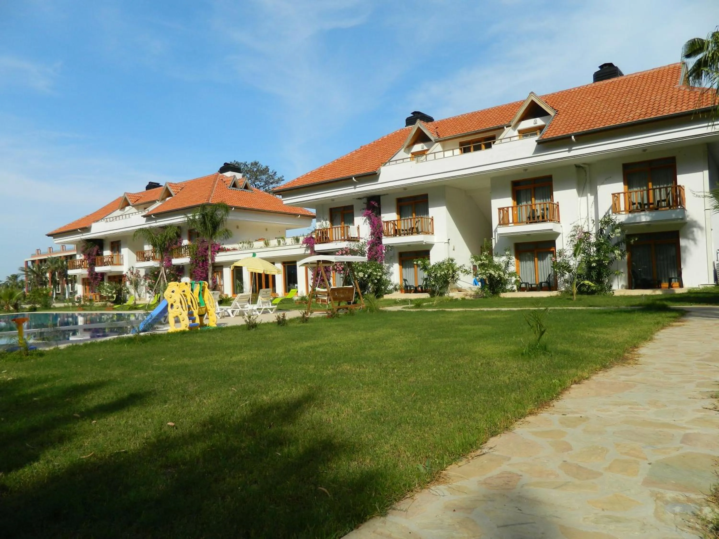 Facade/entrance in Yonca Hotel