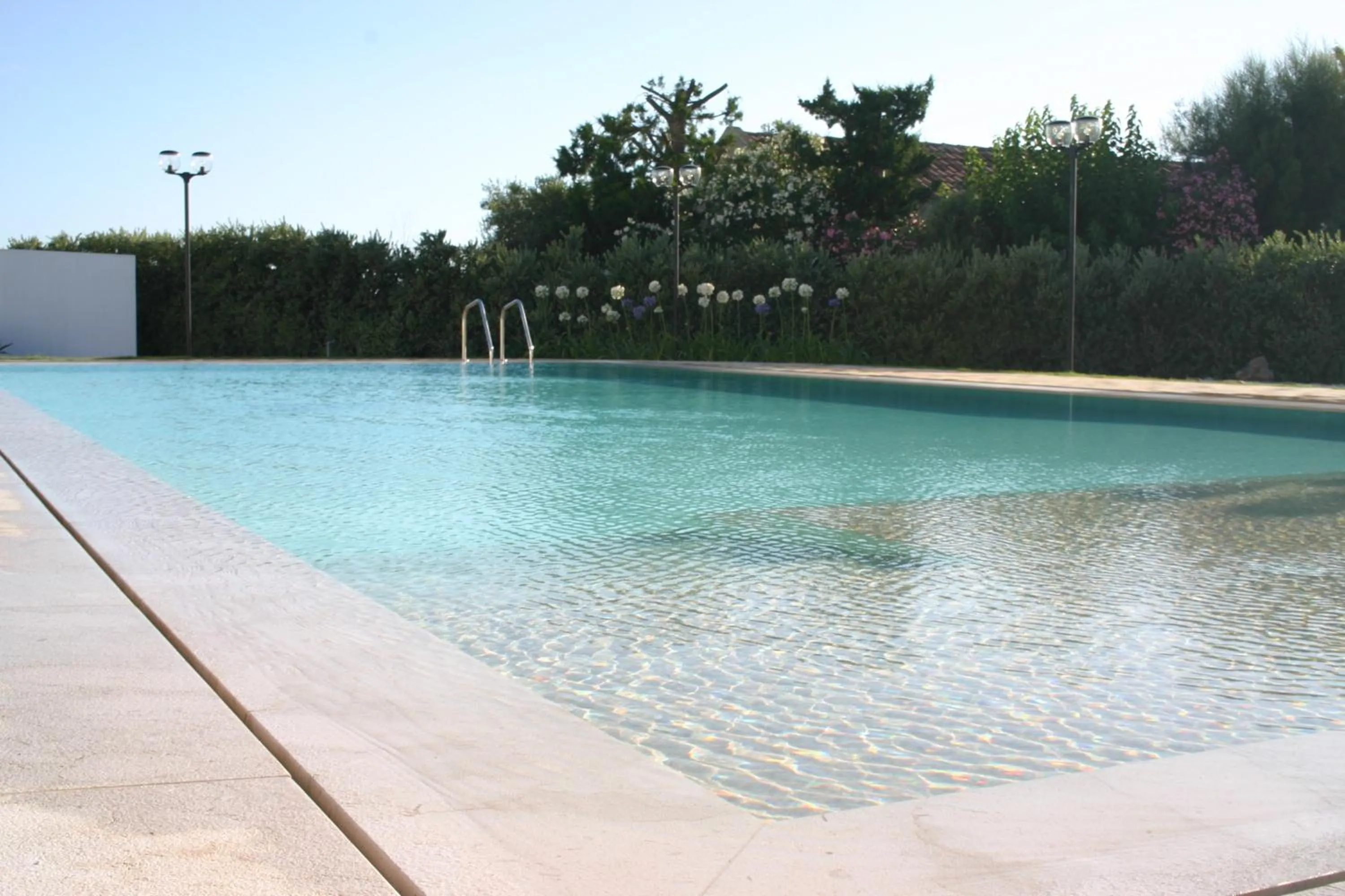 Swimming pool in Oasi Guzzetta Hotel&Case Vacanze