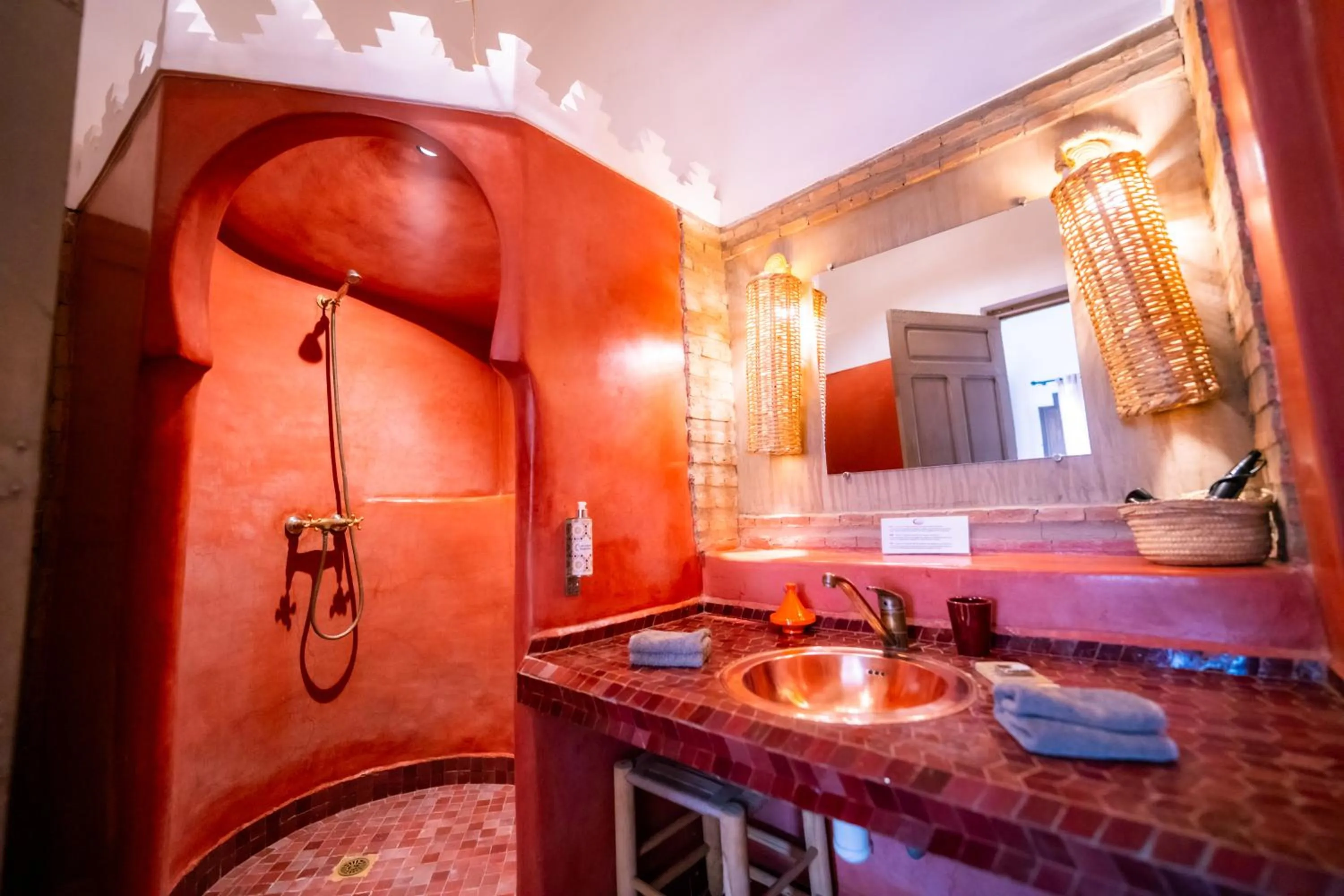 Bathroom in Riad Dar Massai