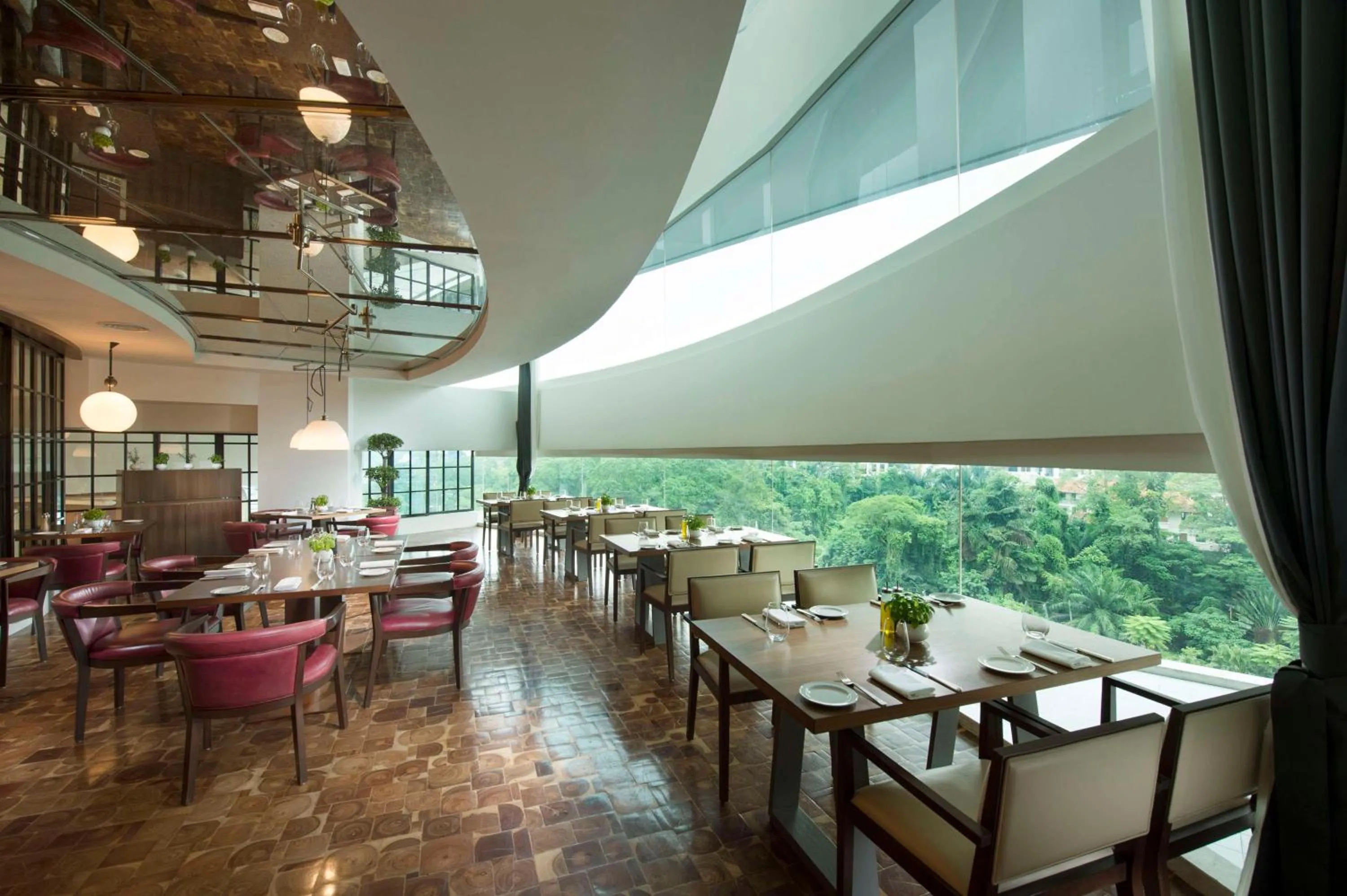 Restaurant/places to eat in Hilton Kuala Lumpur